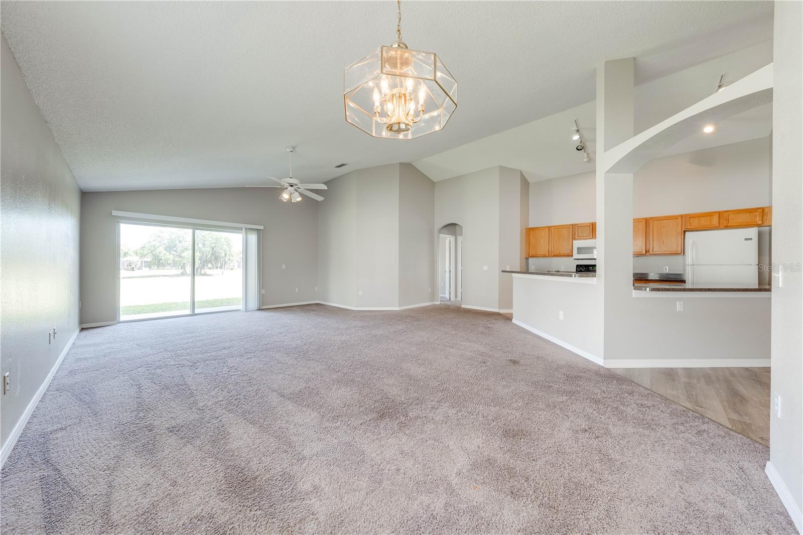 Image 10 of 33 For 119 Southampton Drive