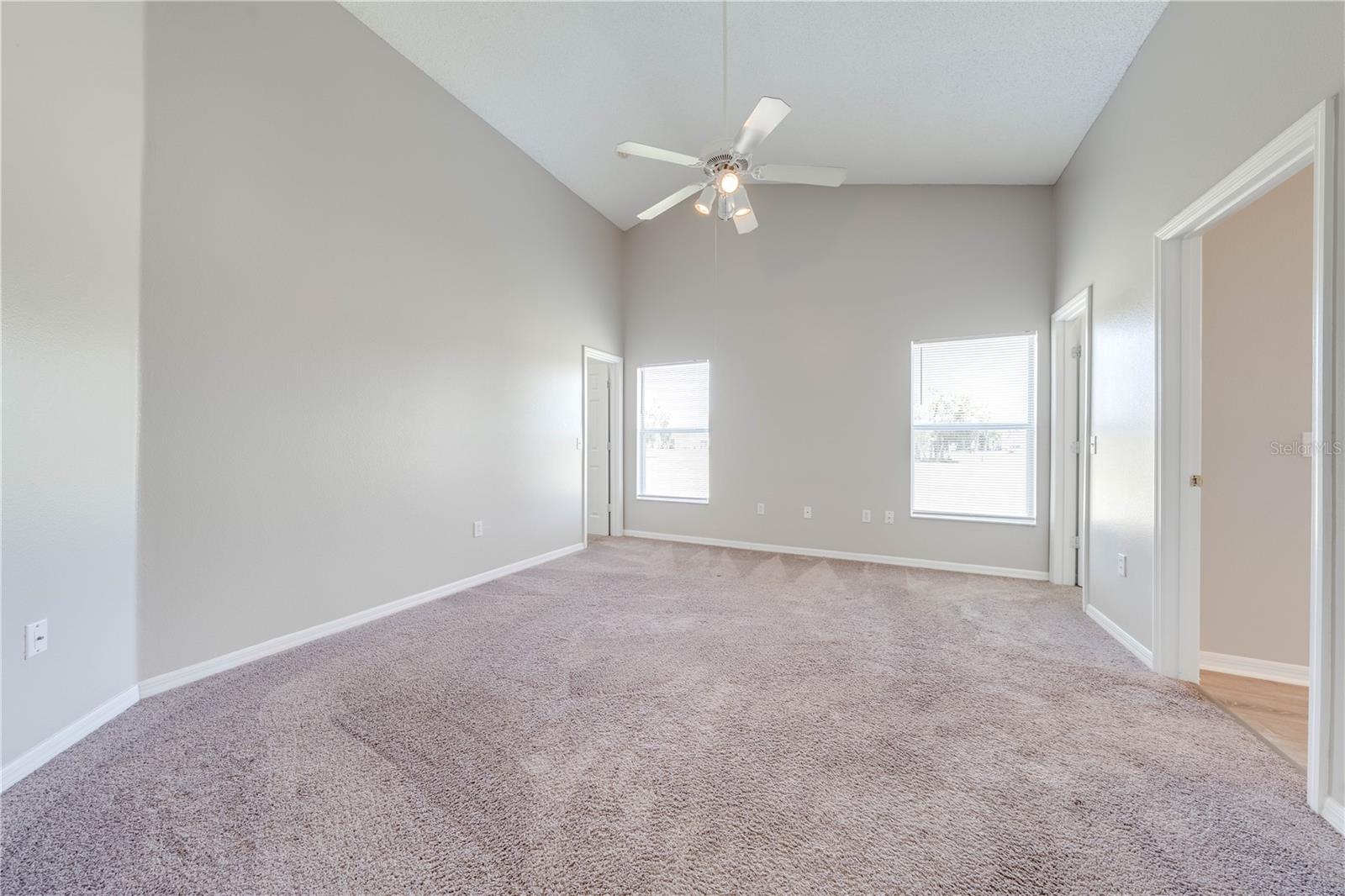 Image 17 of 33 For 119 Southampton Drive