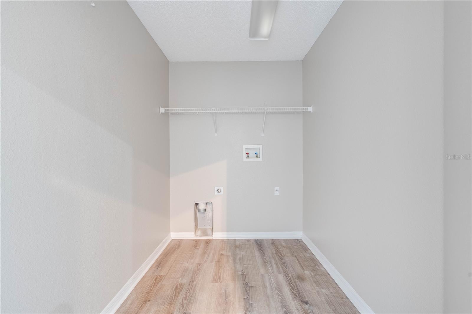 Image 27 of 33 For 119 Southampton Drive