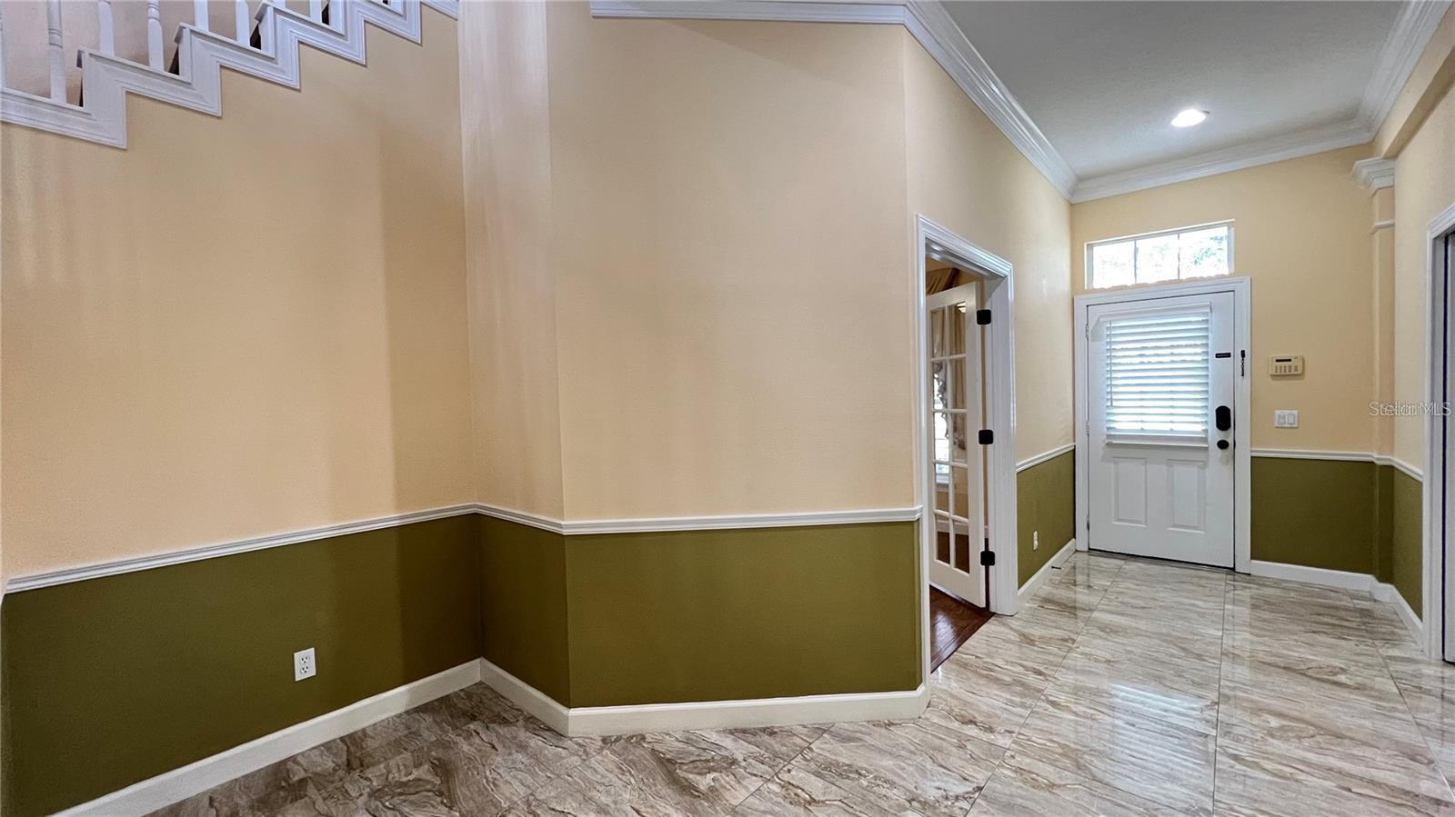 Image 19 of 83 For 934 Westpark Drive