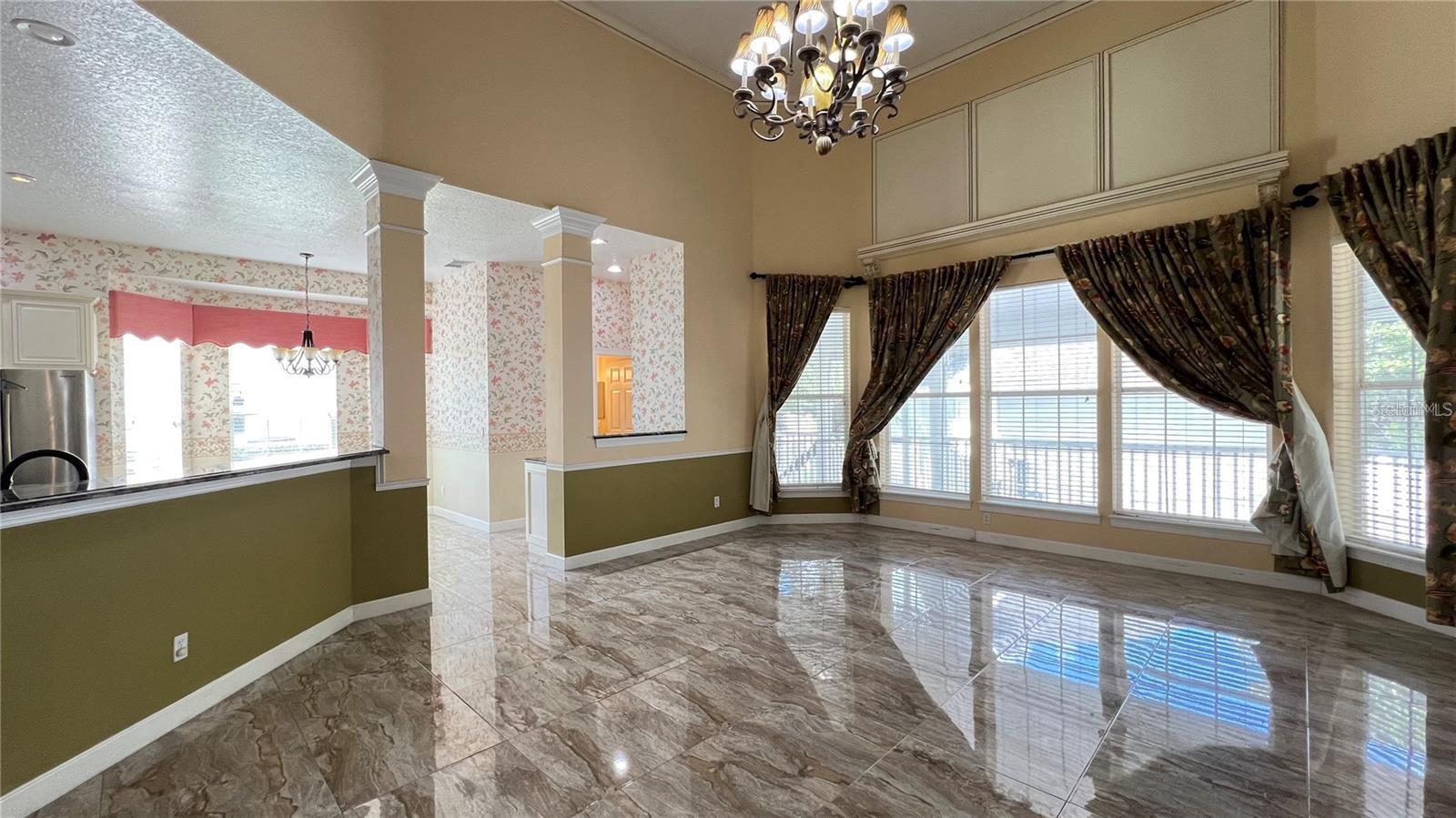 Image 23 of 83 For 934 Westpark Drive