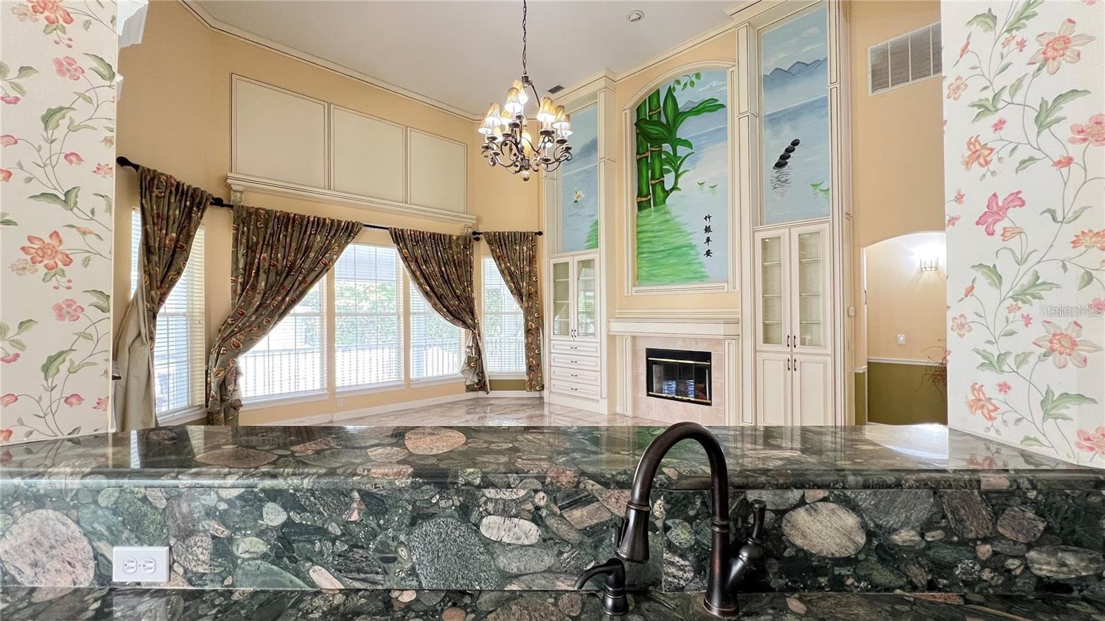 Image 31 of 83 For 934 Westpark Drive