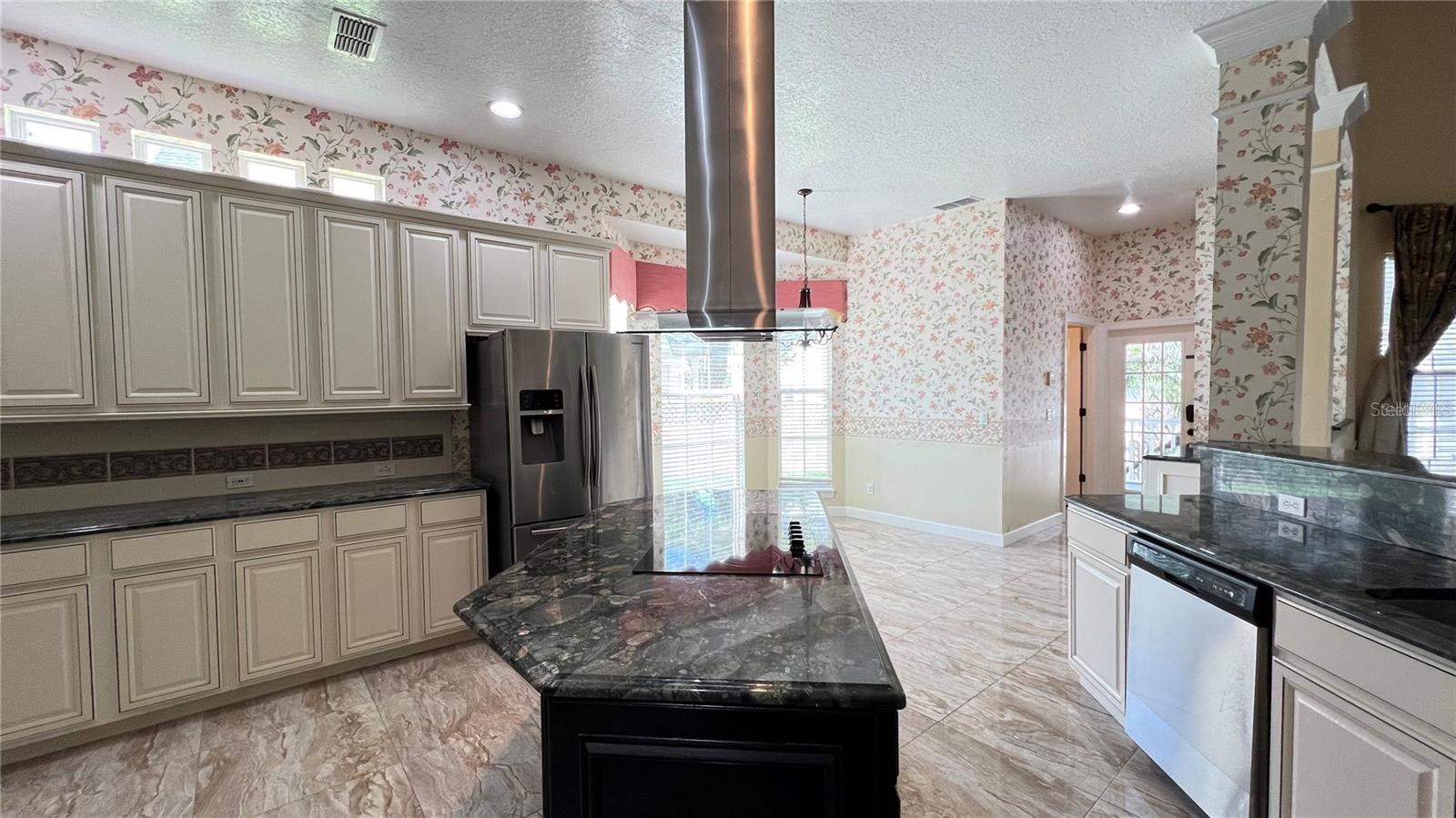 Image 33 of 83 For 934 Westpark Drive