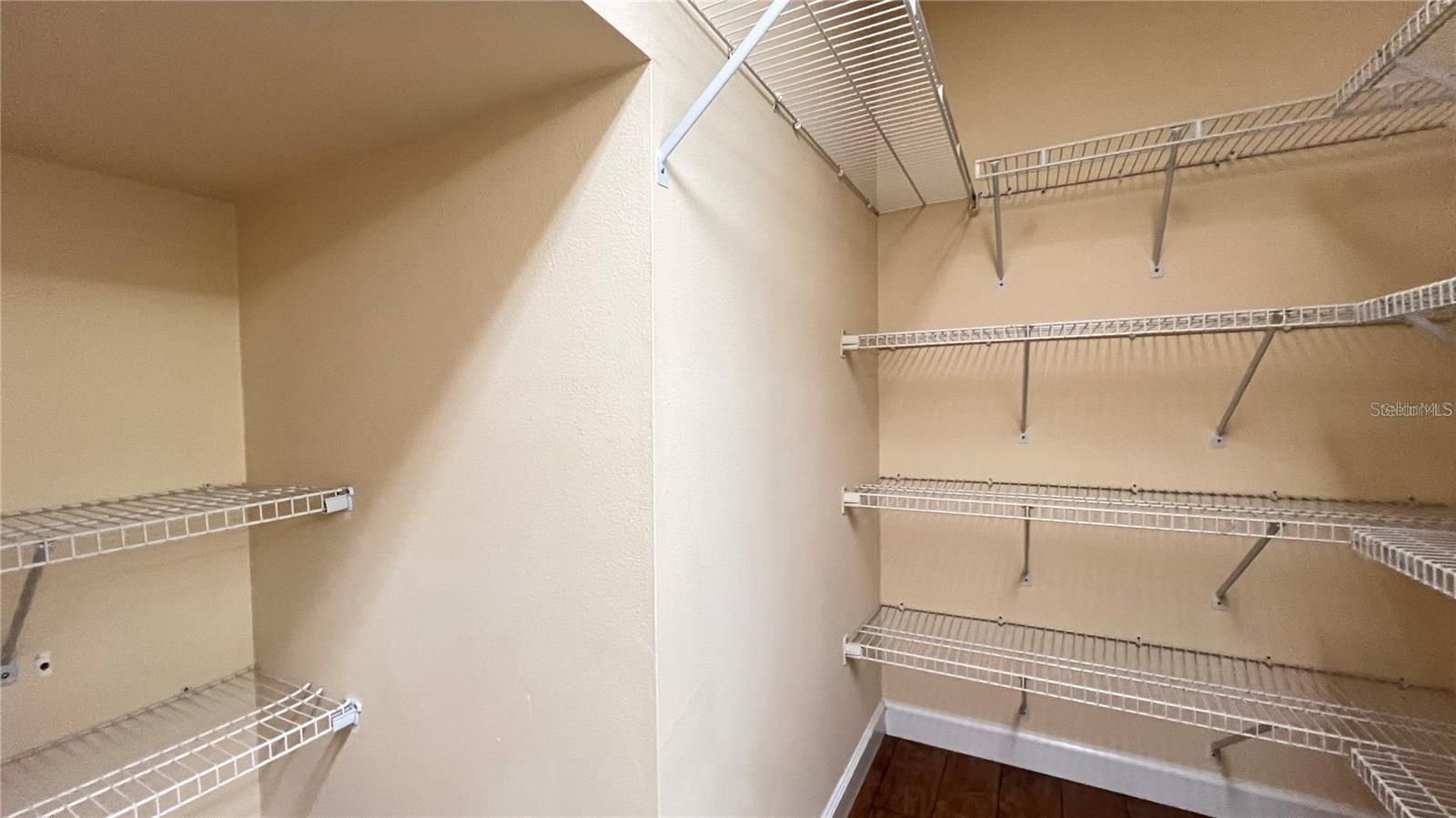 Image 40 of 83 For 934 Westpark Drive