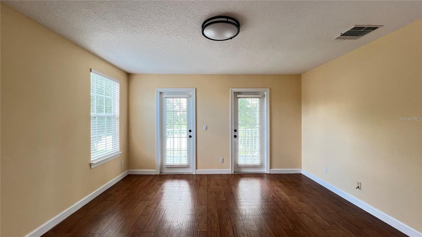 Image 48 of 83 For 934 Westpark Drive