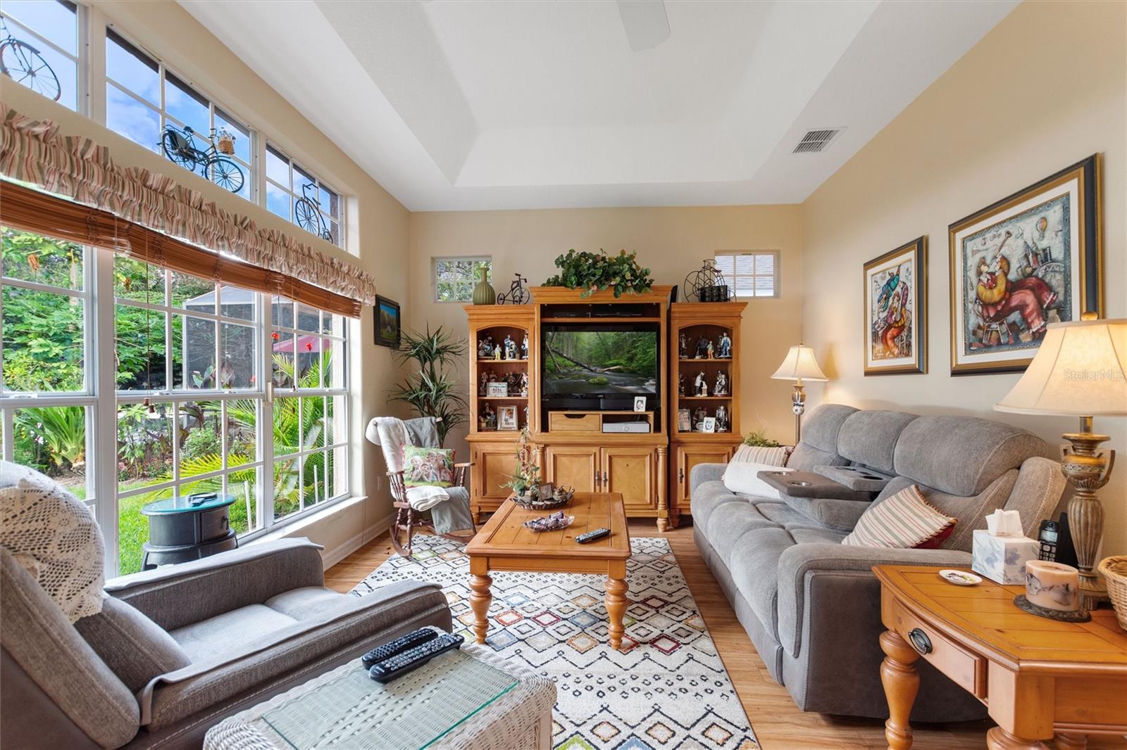 Image 16 of 63 For 205 Cunningham Drive