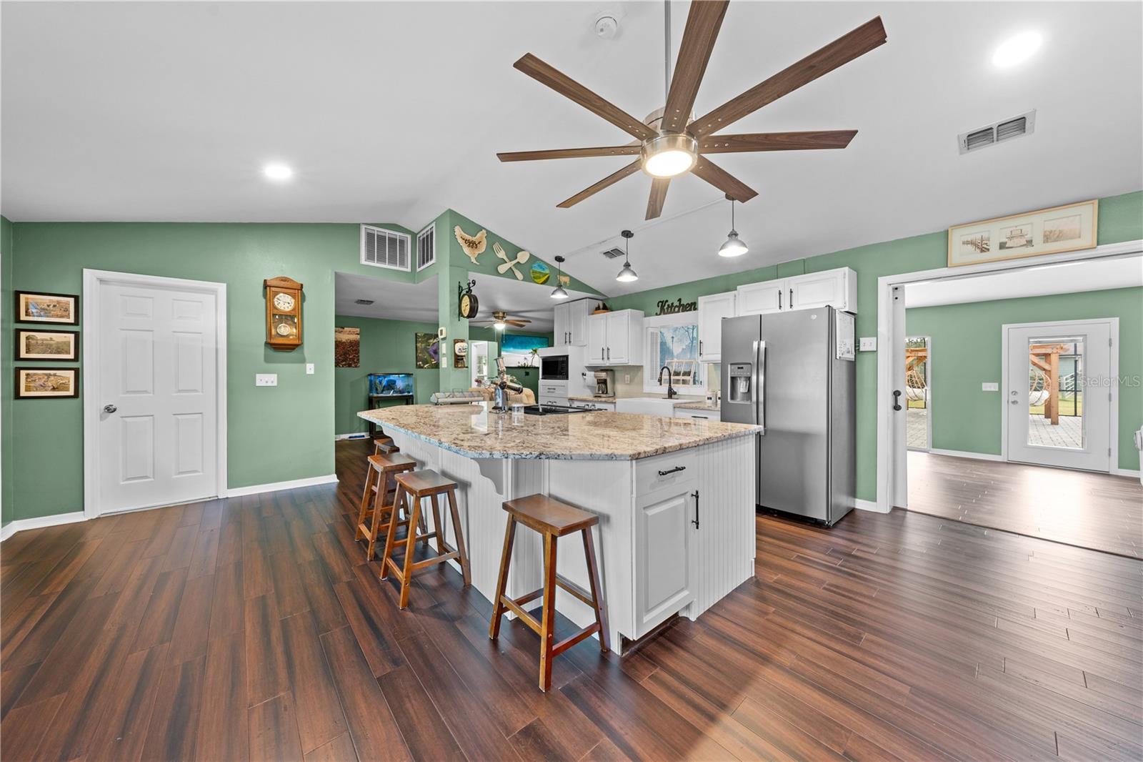 Image 17 of 66 For 2260 Bronco Drive