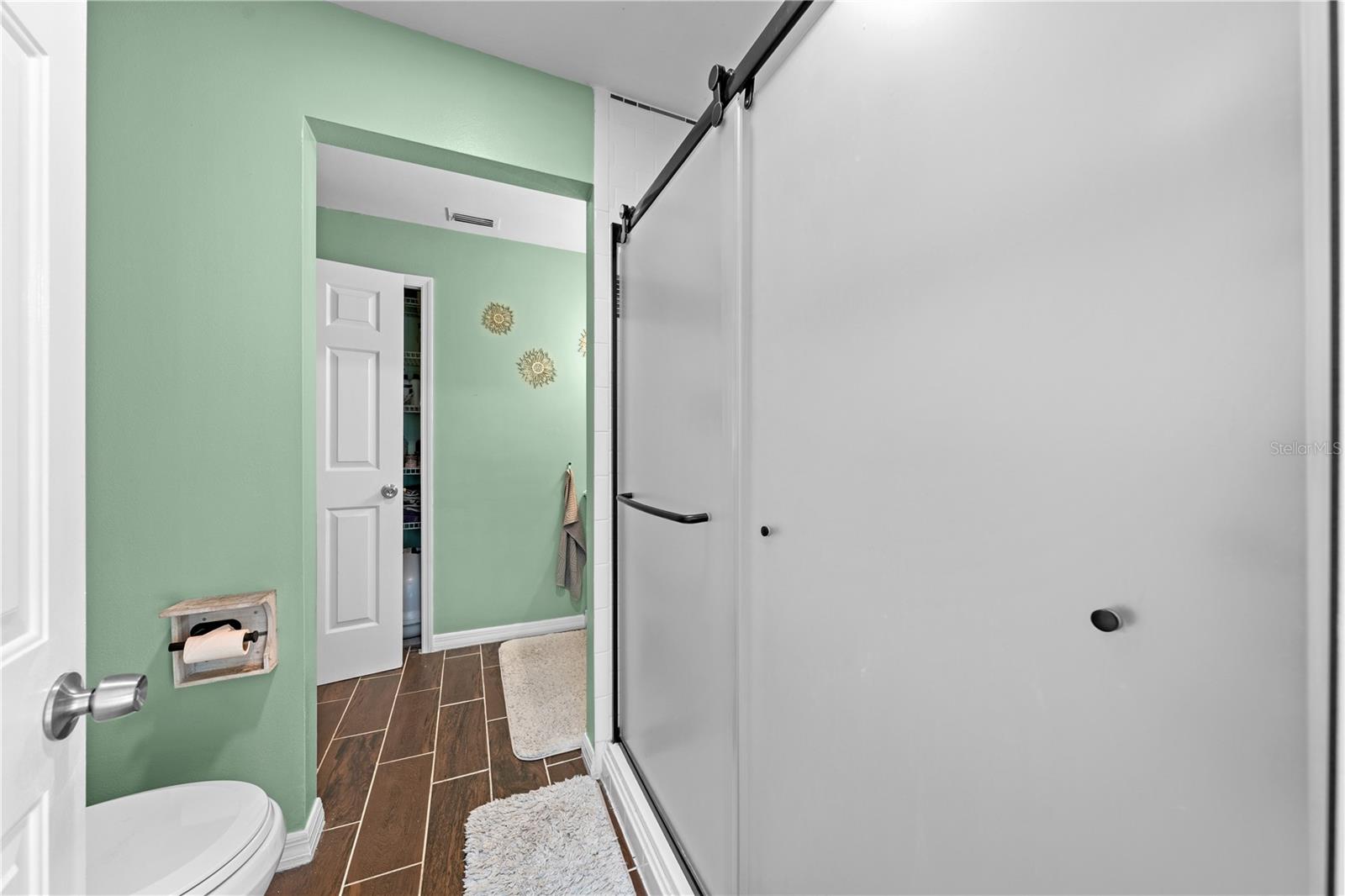 Image 25 of 66 For 2260 Bronco Drive