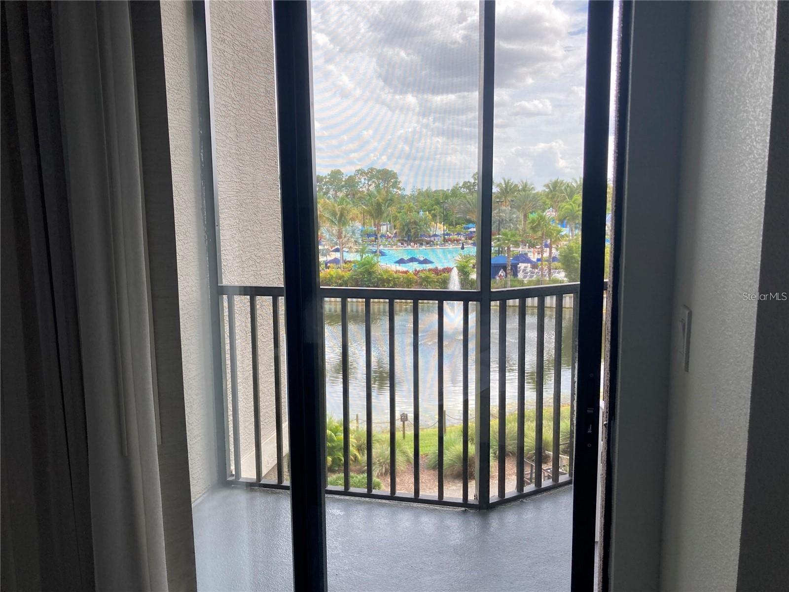 Image 13 of 31 For 14501 Grove Resort Avenue 3324