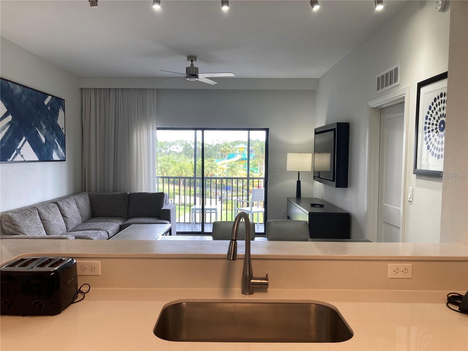 Image 9 of 31 For 14501 Grove Resort Avenue 3324