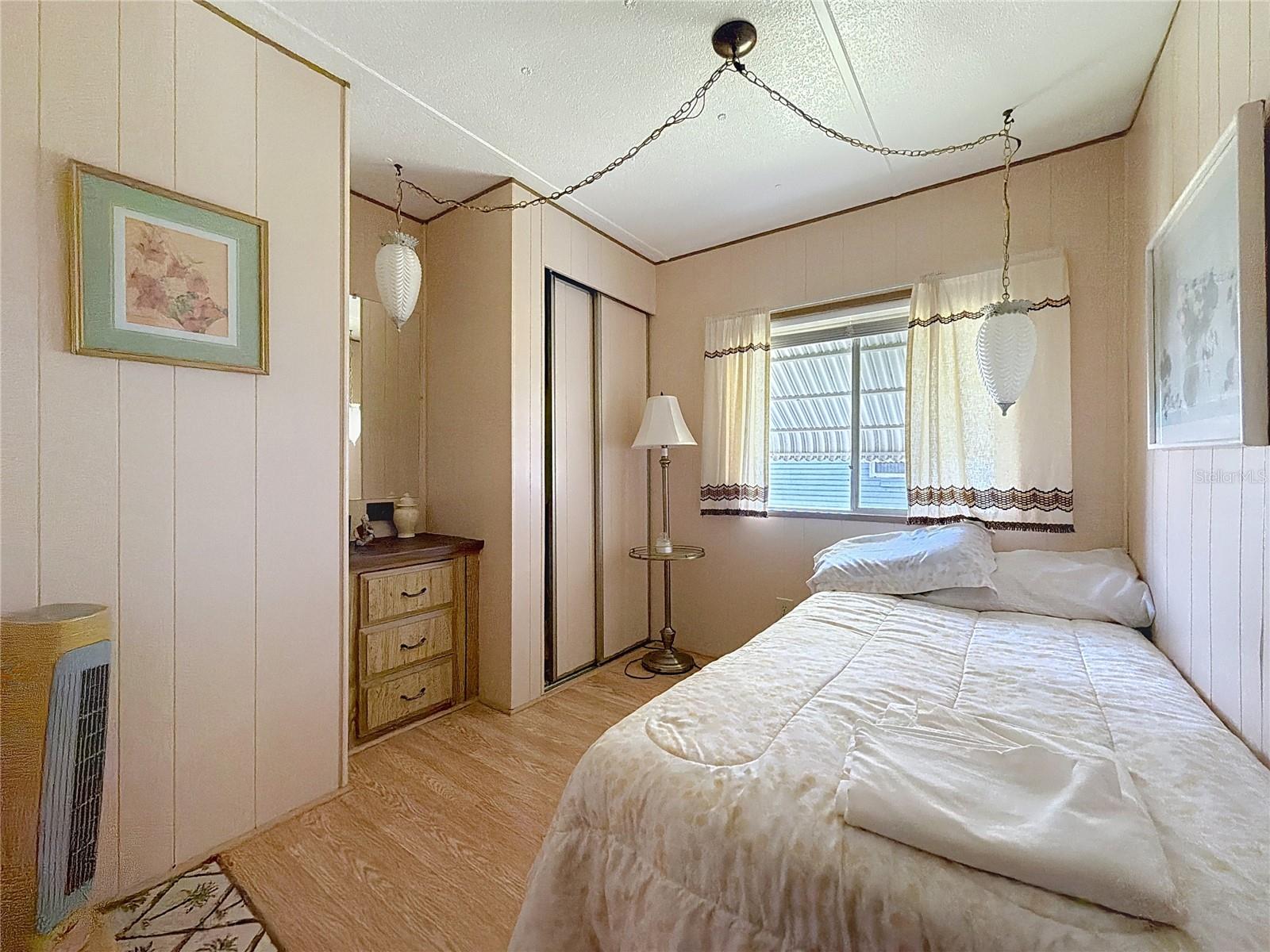 Image 12 of 16 For 213 Lakeside Ranch Circle