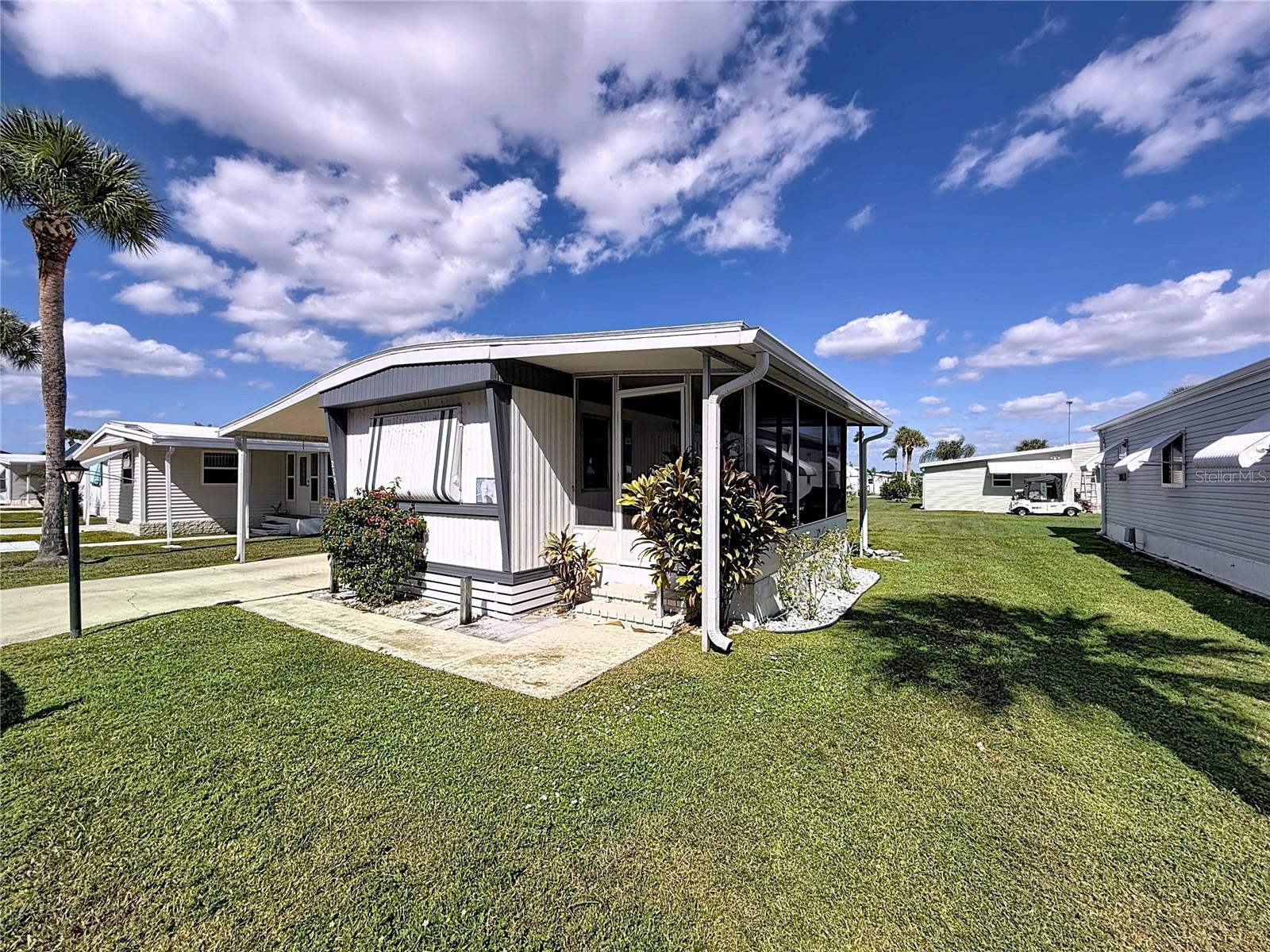 Image 2 of 16 For 213 Lakeside Ranch Circle