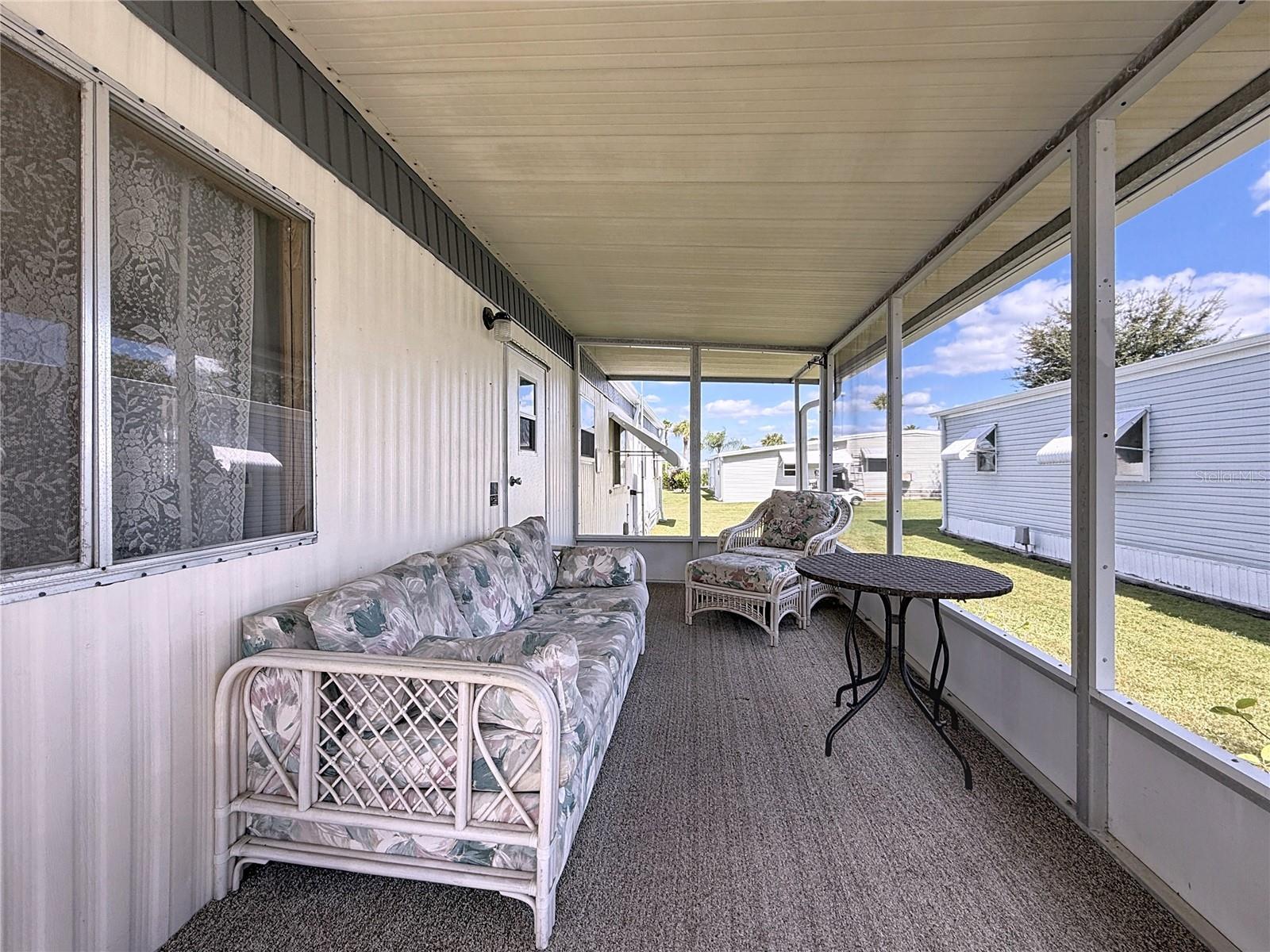 Image 4 of 16 For 213 Lakeside Ranch Circle