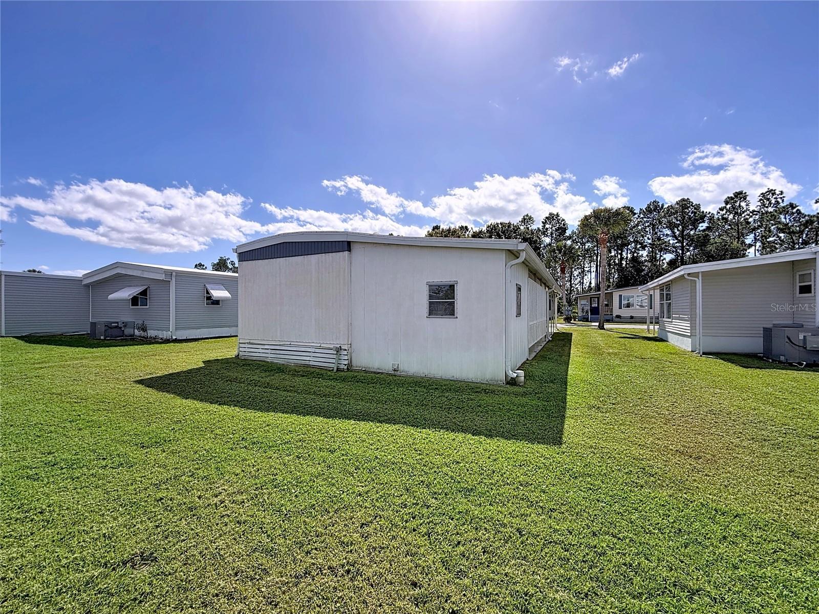 Image 5 of 16 For 213 Lakeside Ranch Circle