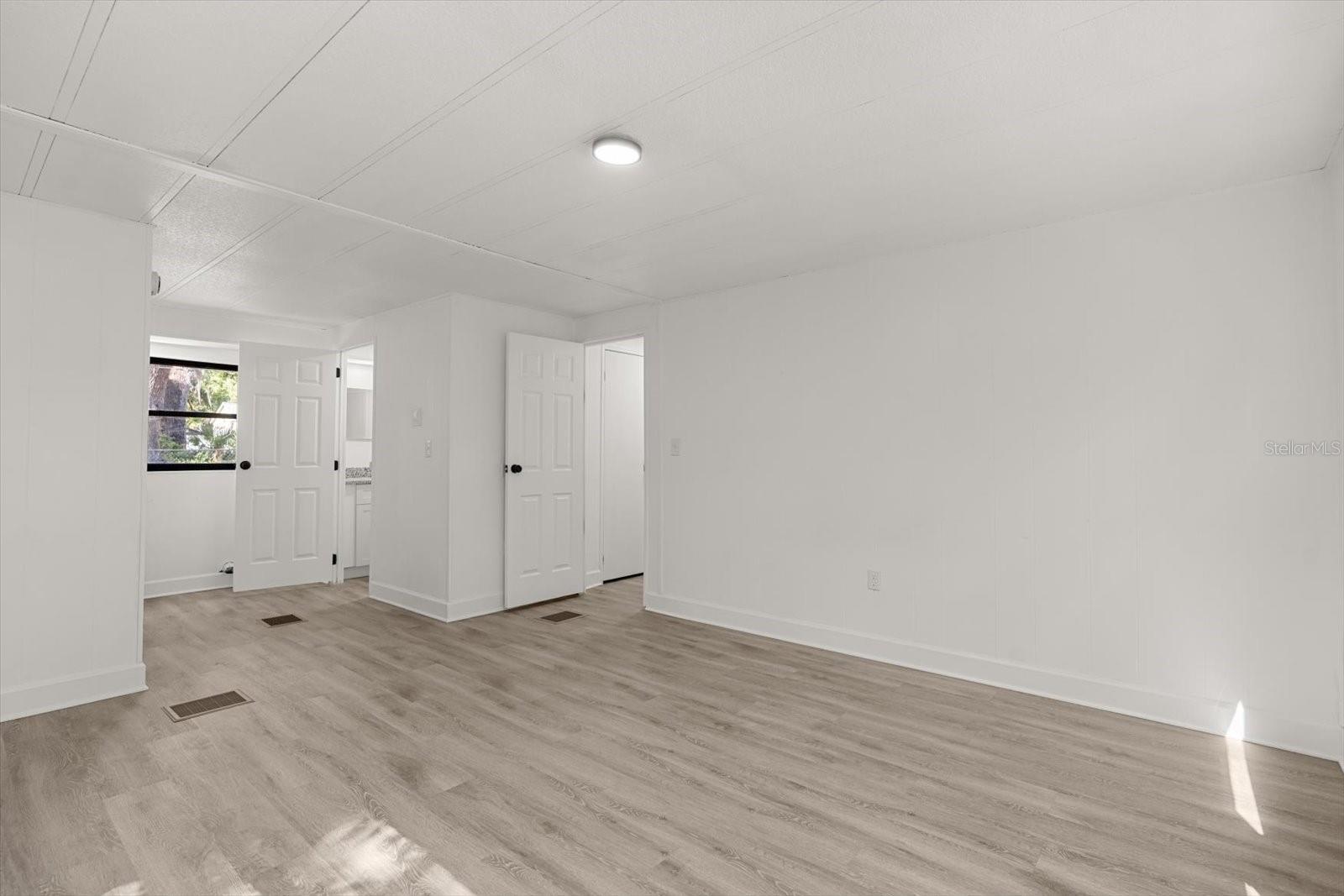 Image 14 of 24 For 112 Mcclendon Street