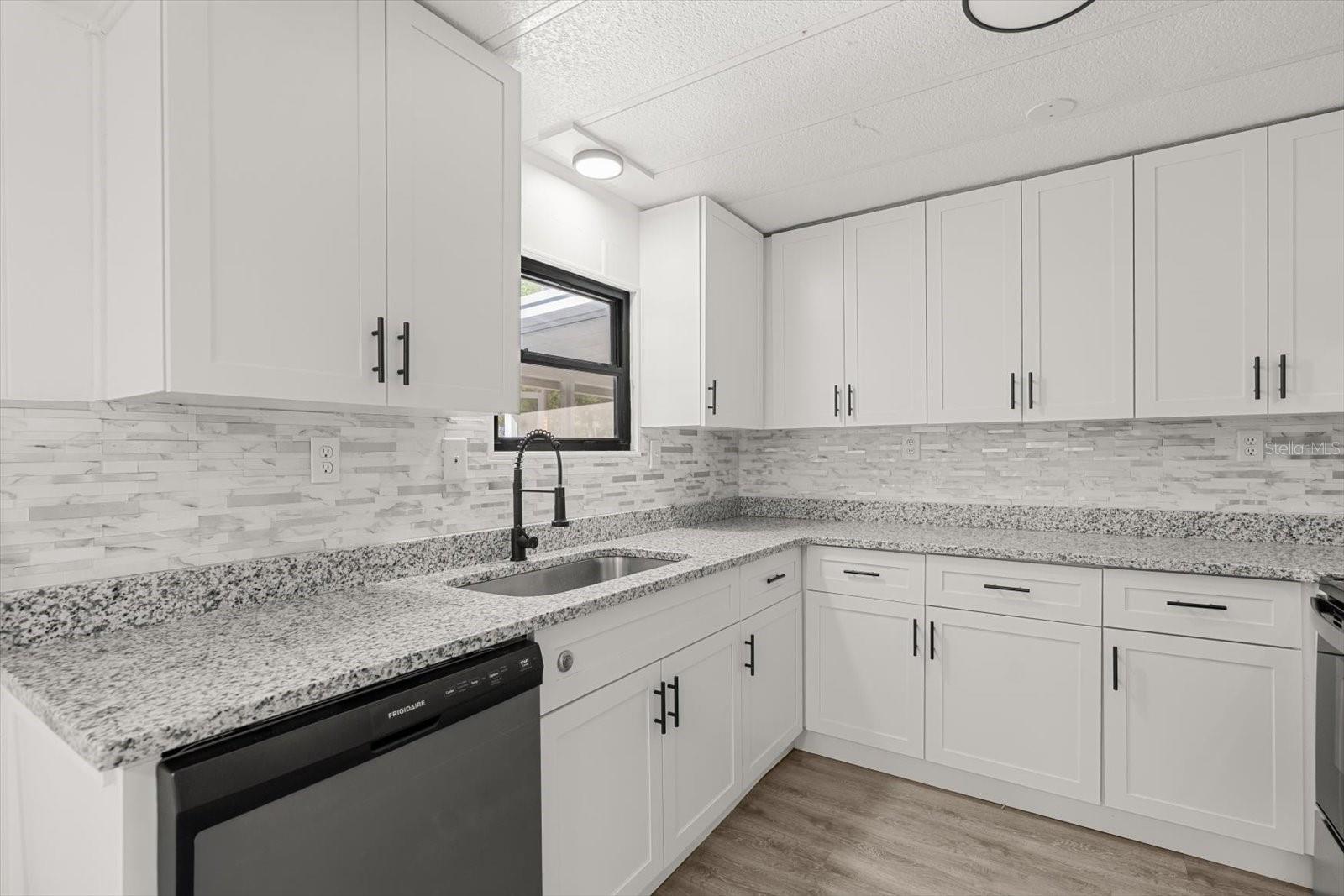 Image 19 of 24 For 112 Mcclendon Street