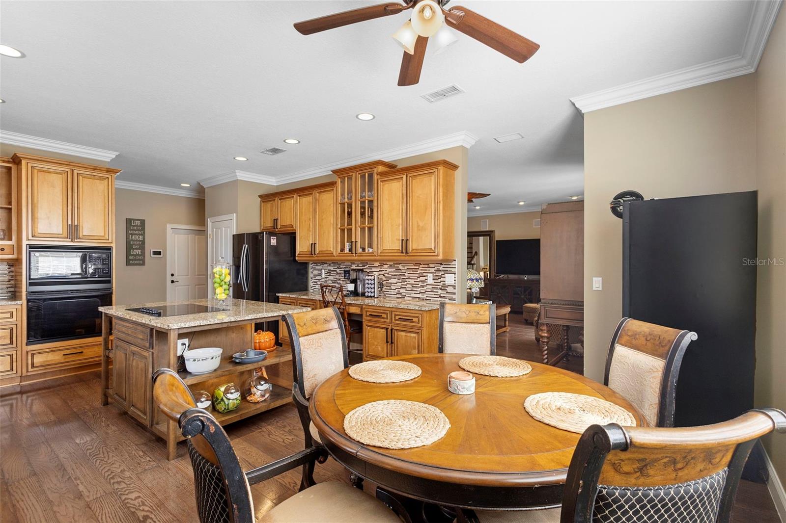 Image 18 of 61 For 5210 Hammock Circle