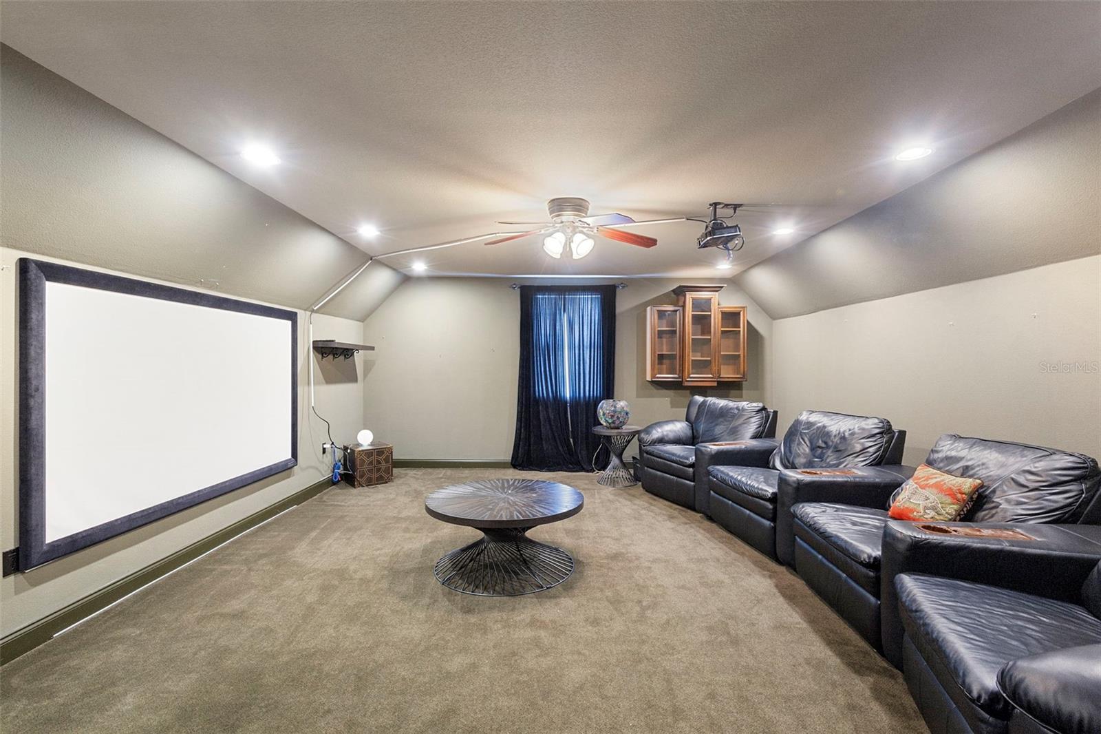 Image 28 of 61 For 5210 Hammock Circle