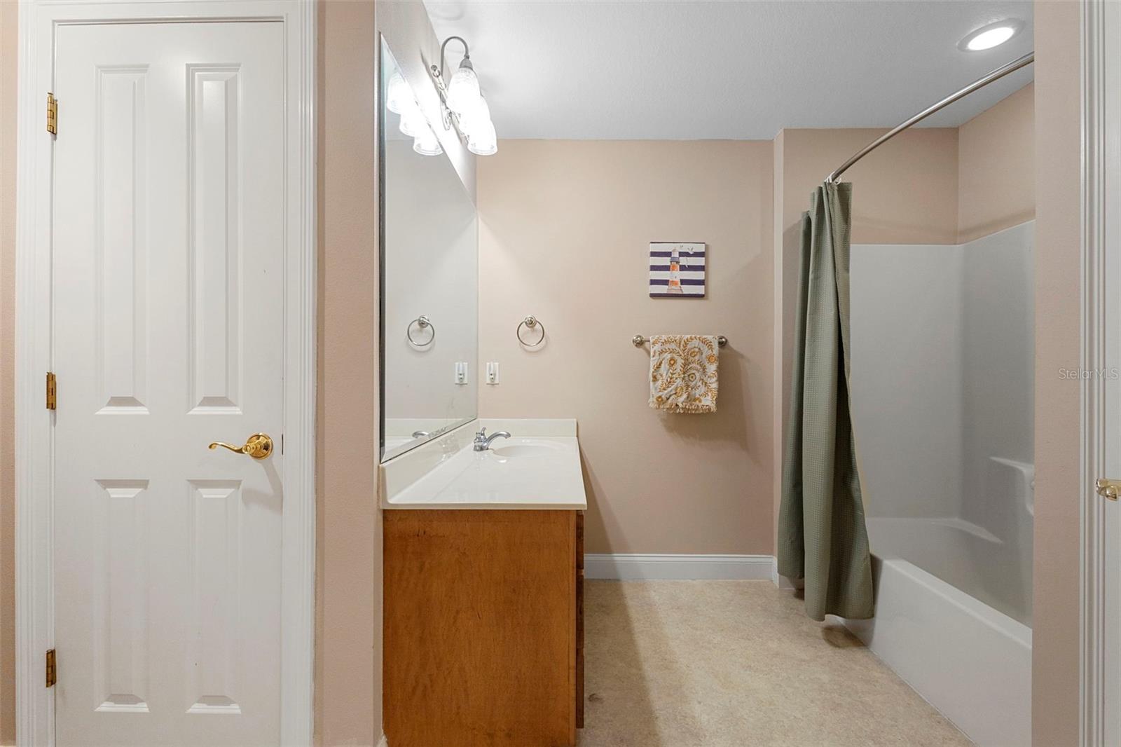 Image 33 of 61 For 5210 Hammock Circle