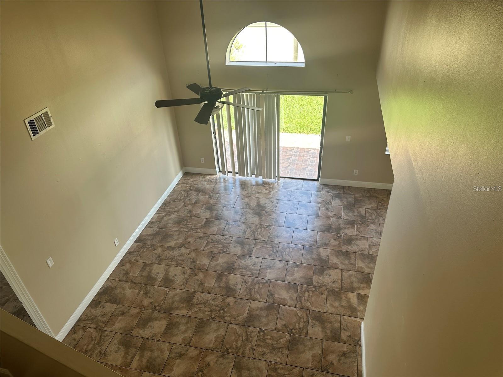 Image 5 of 11 For 180 Coralwood Circle