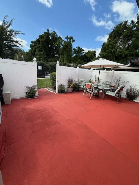 Image 13 of 16 For 1507 Grove Street 557