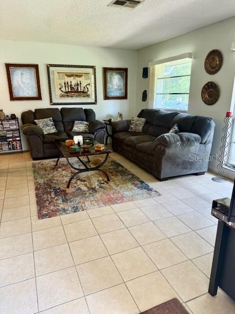 Image 3 of 16 For 1507 Grove Street 557