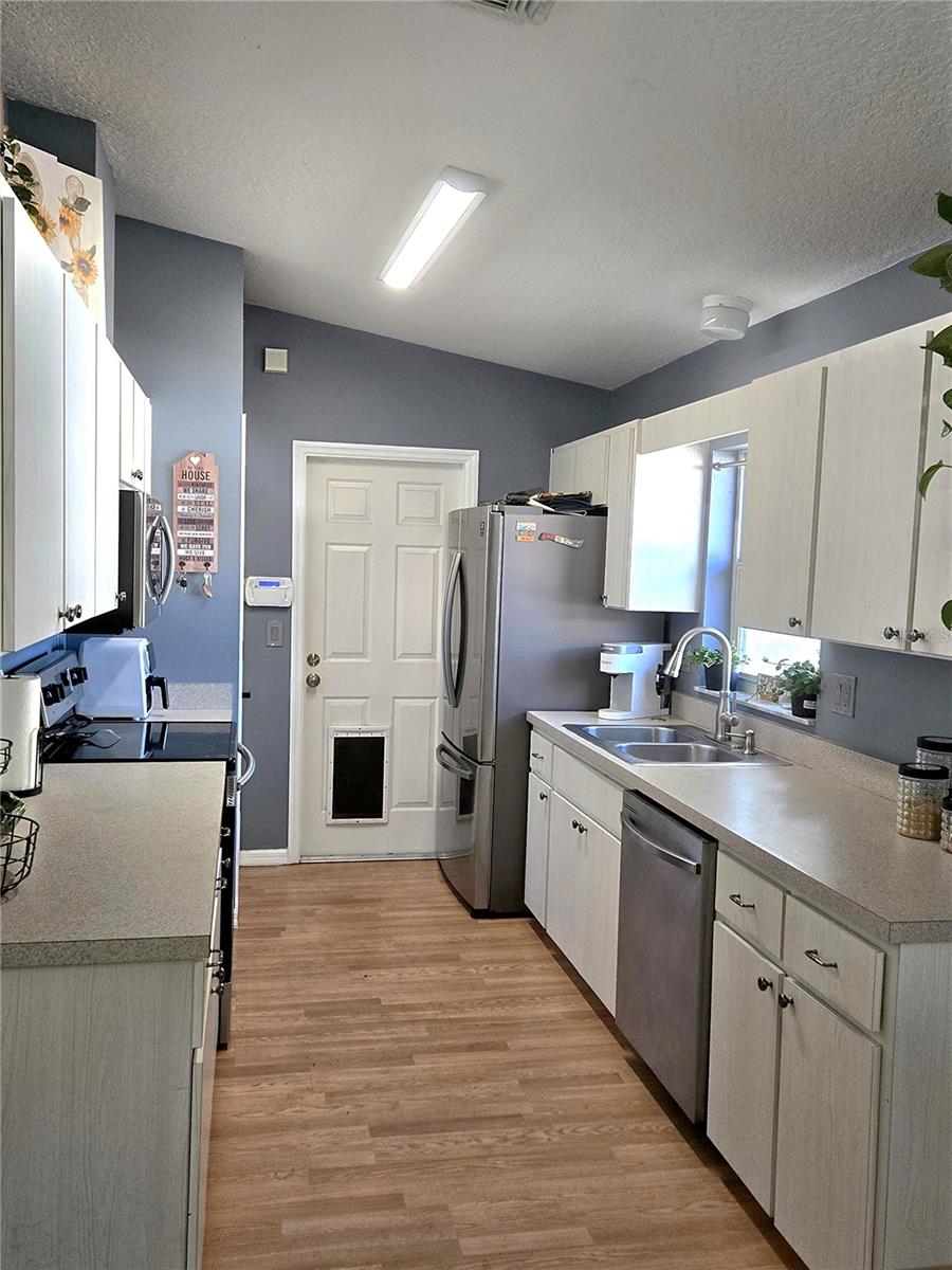 Image 7 of 16 For 599 Magnolia Ridge Avenue