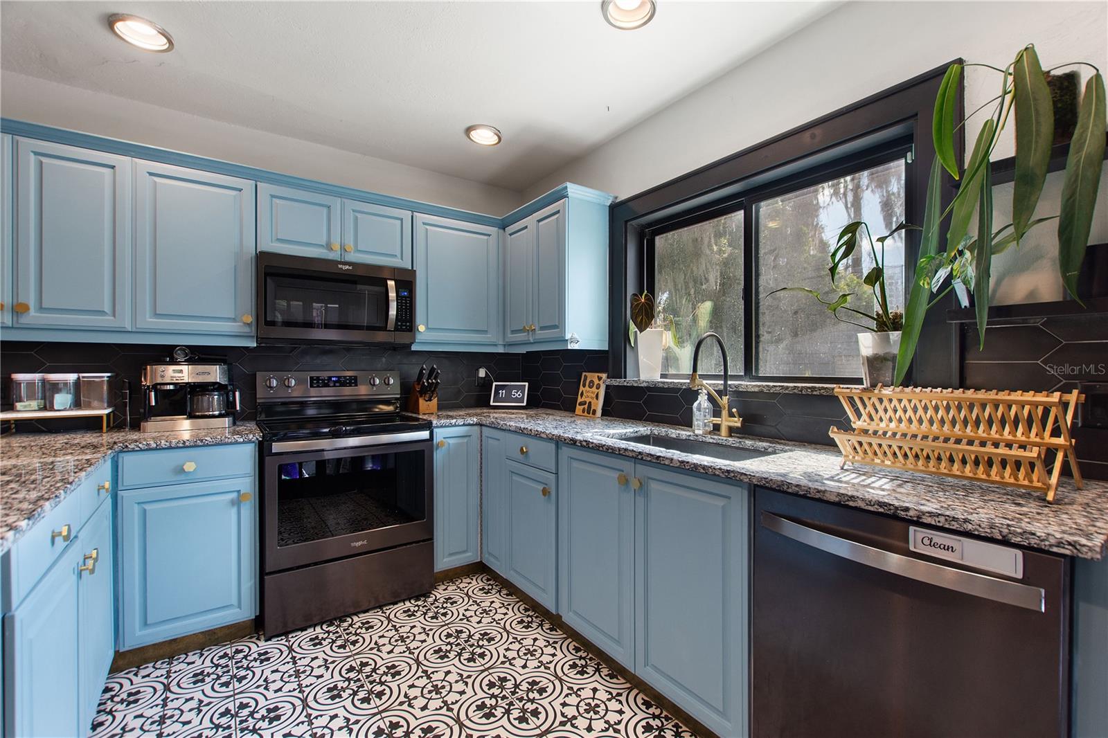 Image 10 of 16 For 204 Harvard Street