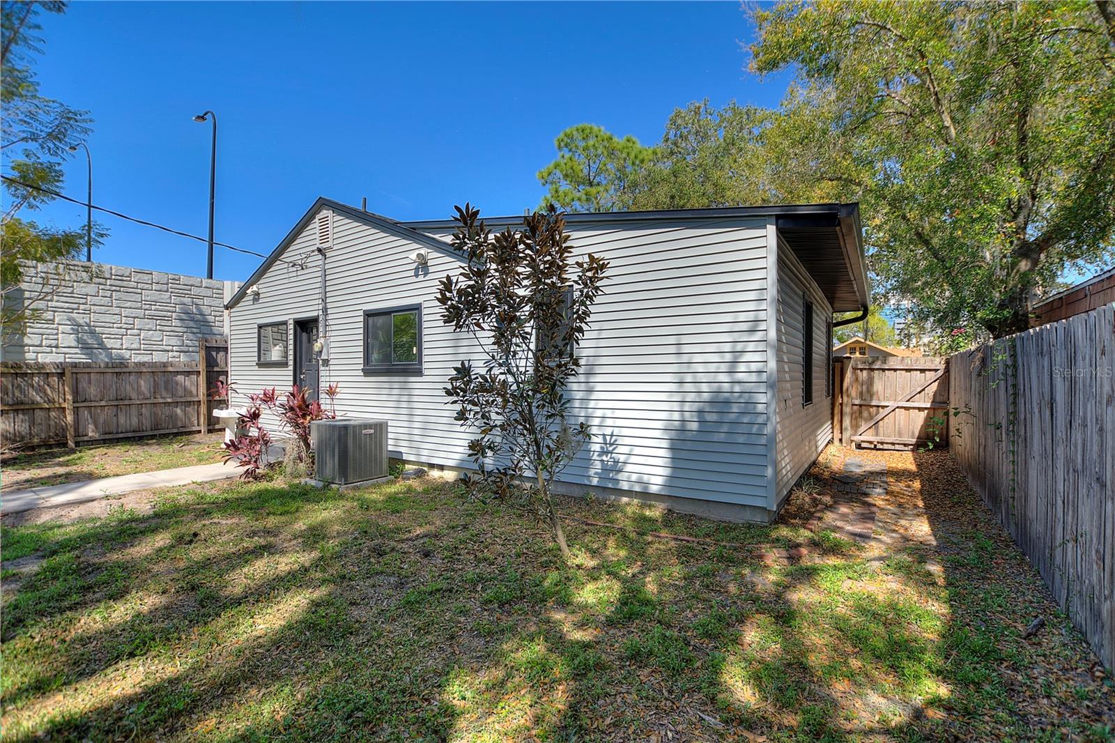 Image 6 of 16 For 204 Harvard Street