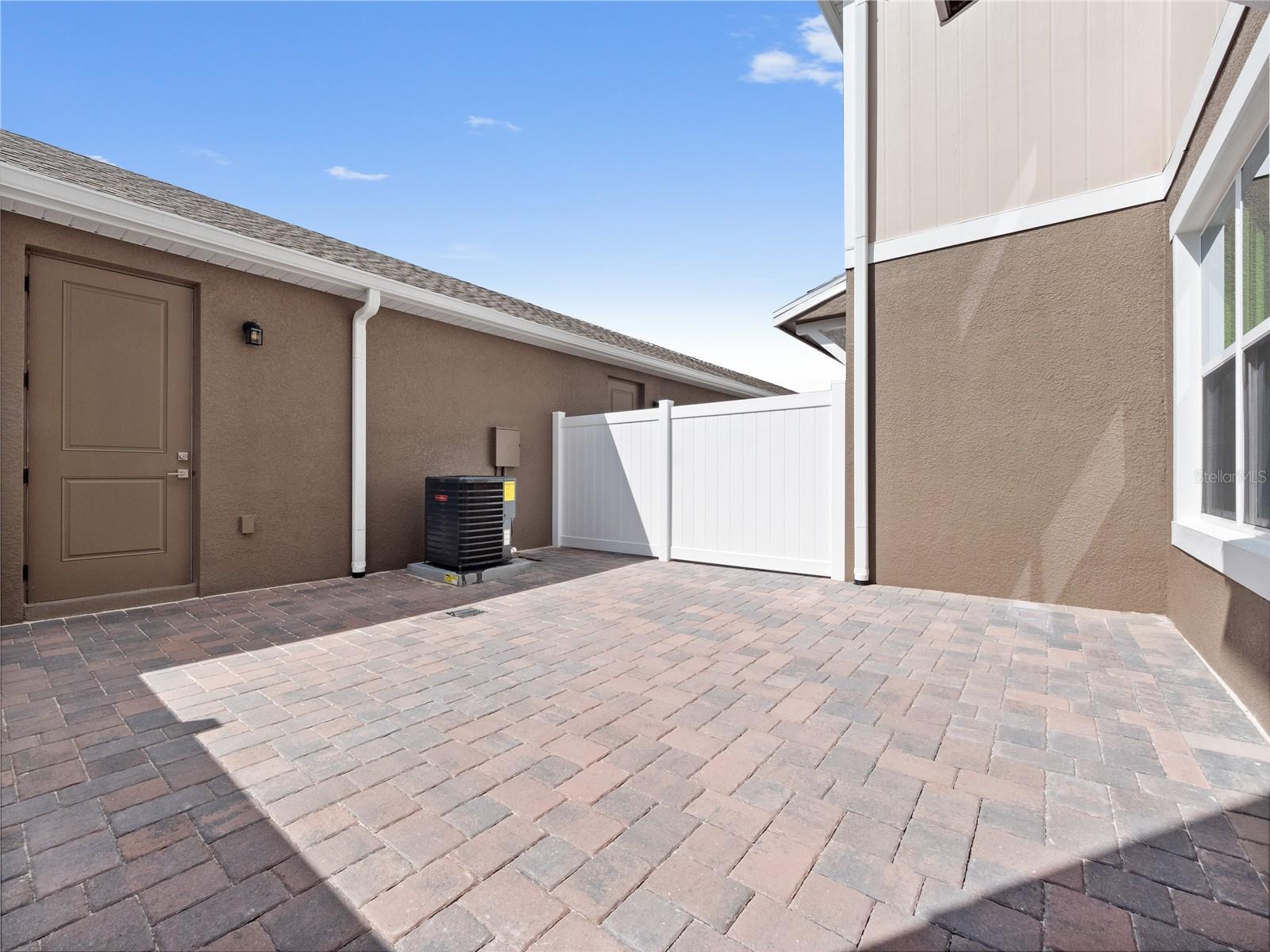 Image 11 of 26 For 15166 Blue Peacock Lane