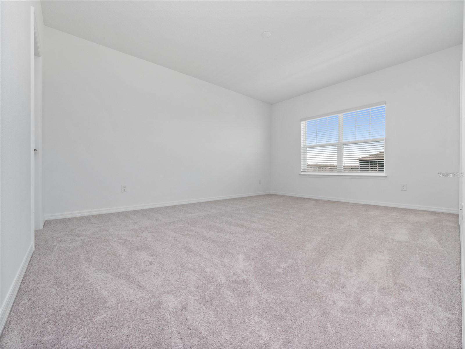 Image 16 of 26 For 15166 Blue Peacock Lane