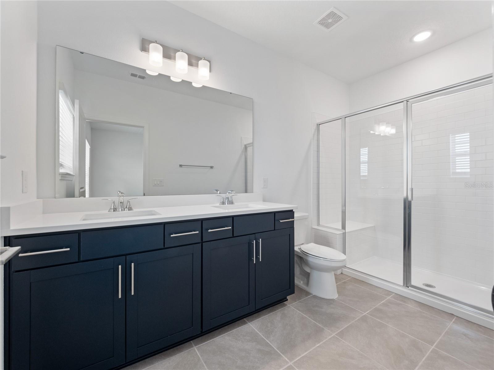 Image 17 of 26 For 15166 Blue Peacock Lane