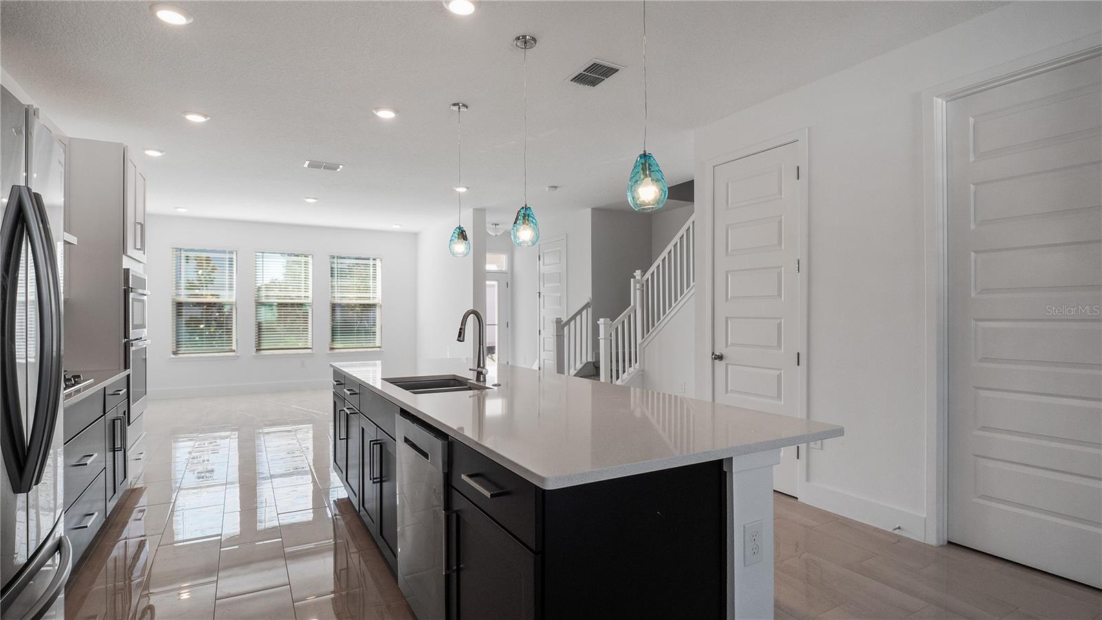 Image 12 of 29 For 15318 Lebeau Loop