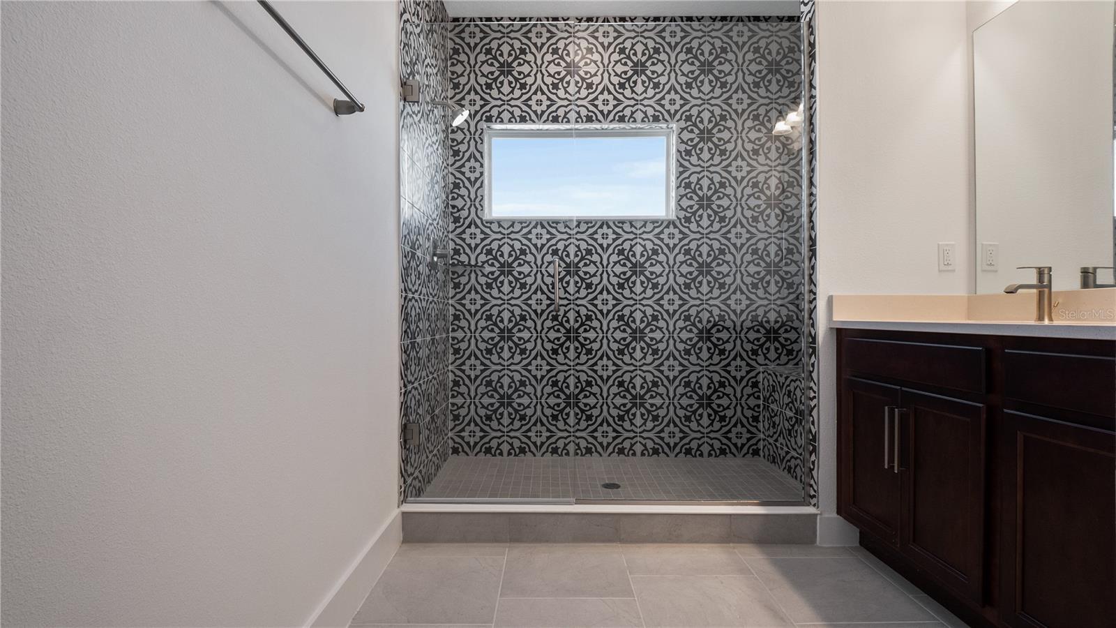 Image 18 of 29 For 15318 Lebeau Loop