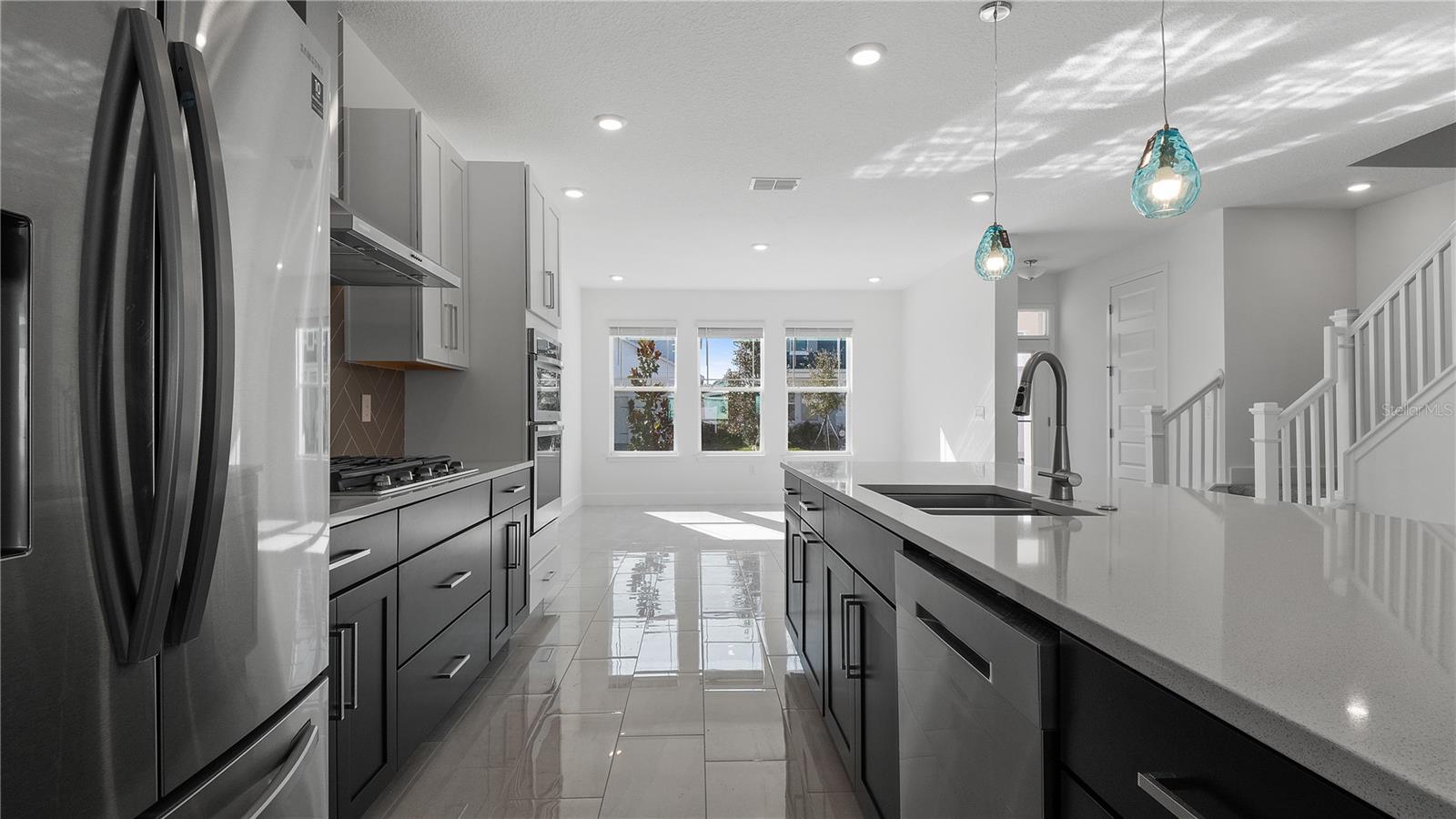 Image 3 of 29 For 15318 Lebeau Loop