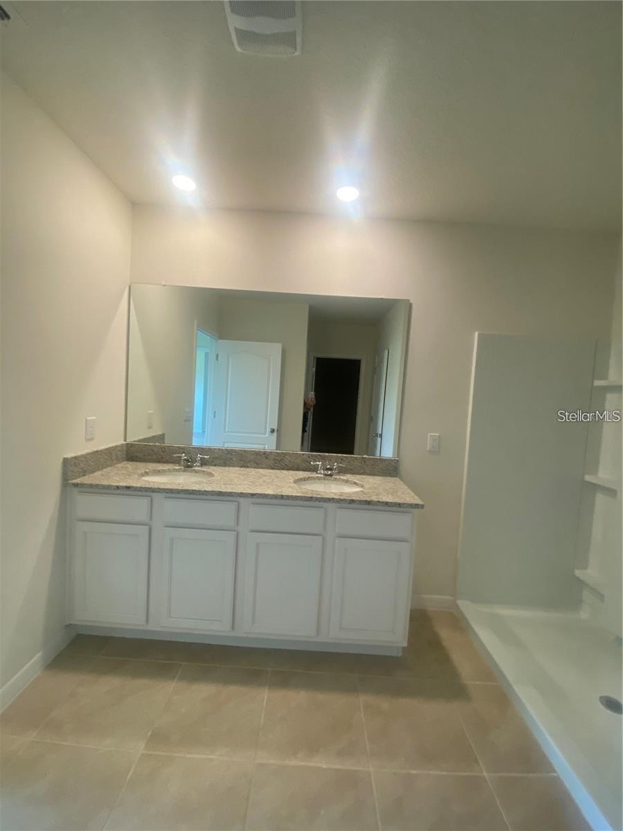 Image 5 of 9 For 2000 Carnostie Road