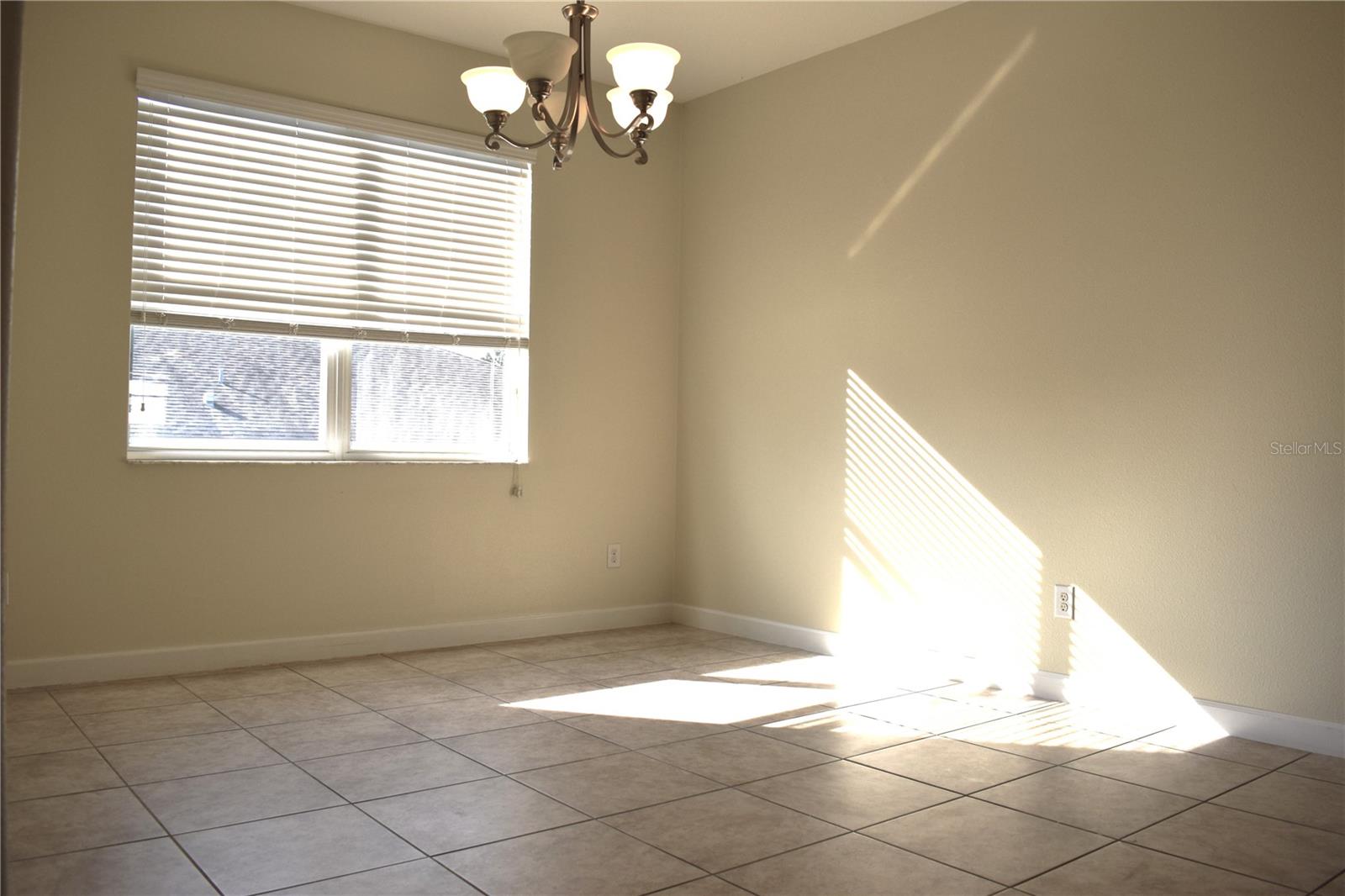 Image 15 of 30 For 1106 Lattimore Drive