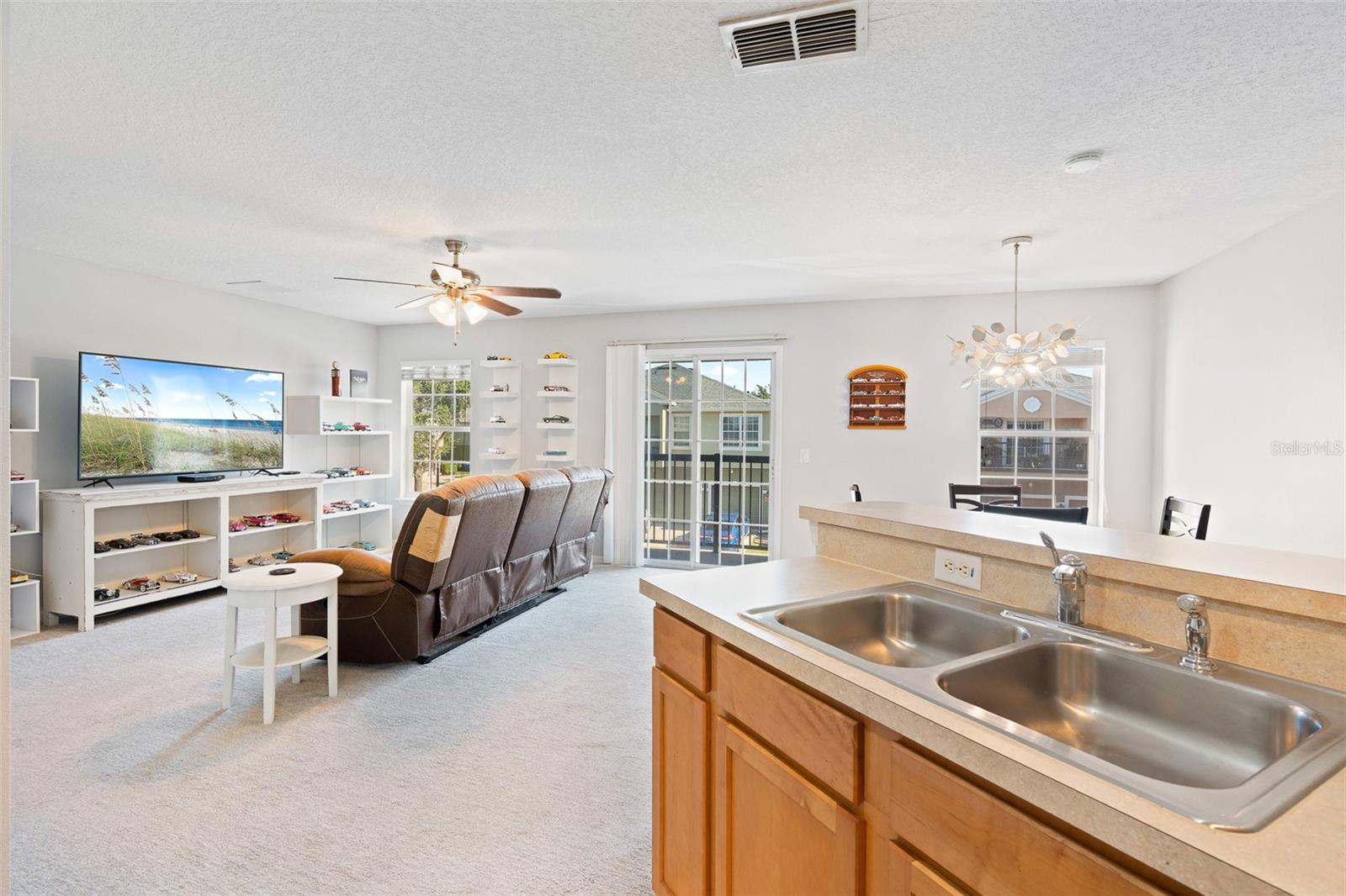 Image 11 of 44 For 4100 Orange Tree Court