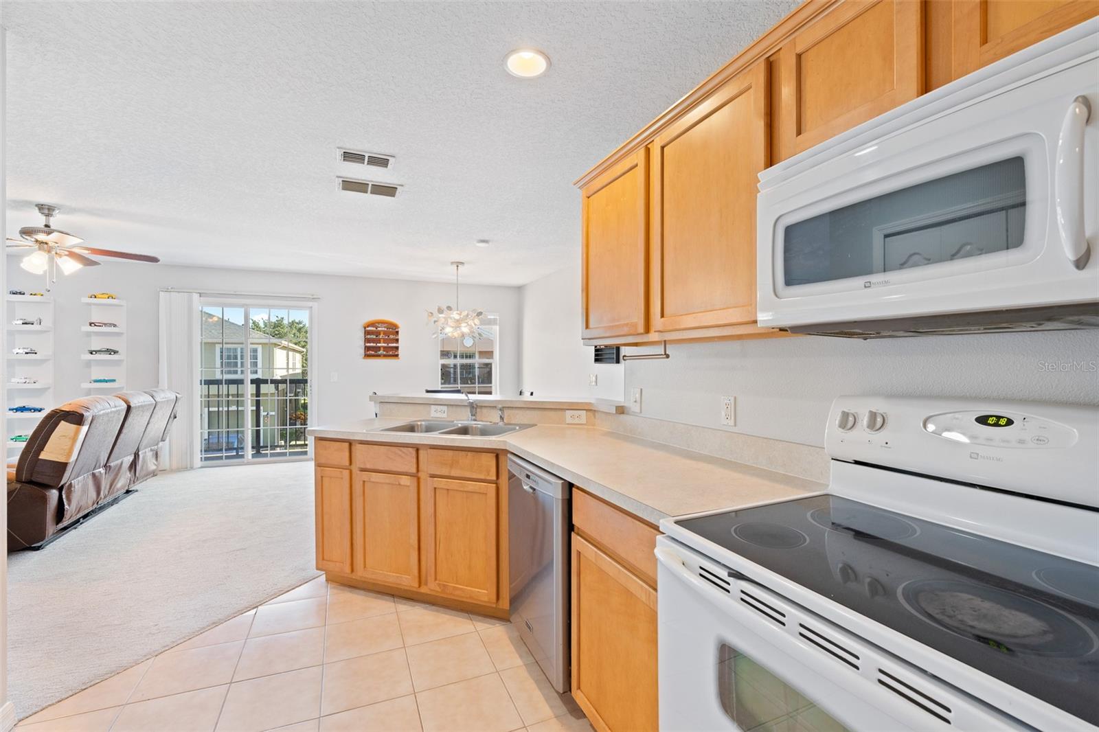 Image 13 of 44 For 4100 Orange Tree Court