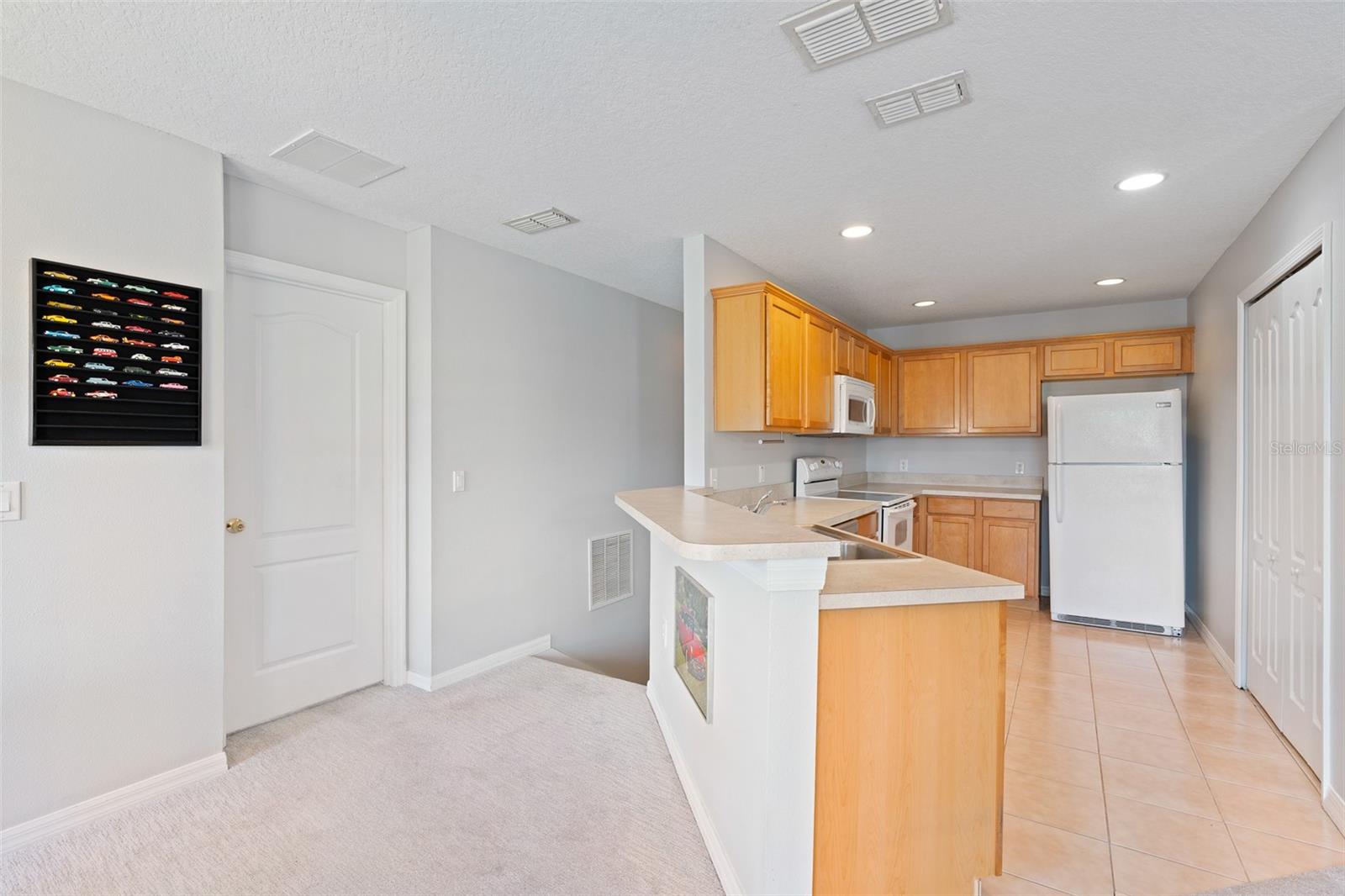 Image 14 of 44 For 4100 Orange Tree Court