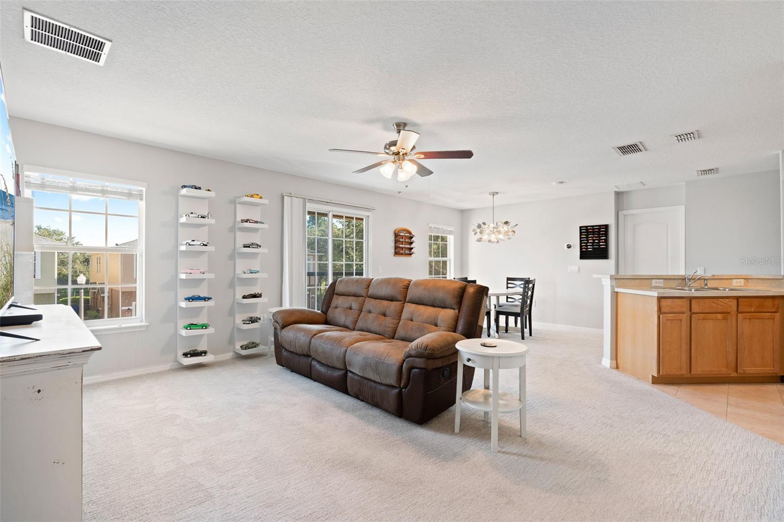 Image 19 of 44 For 4100 Orange Tree Court