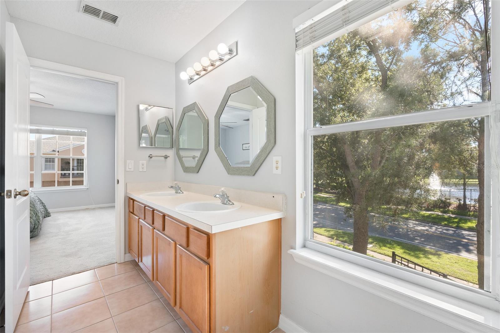 Image 28 of 44 For 4100 Orange Tree Court