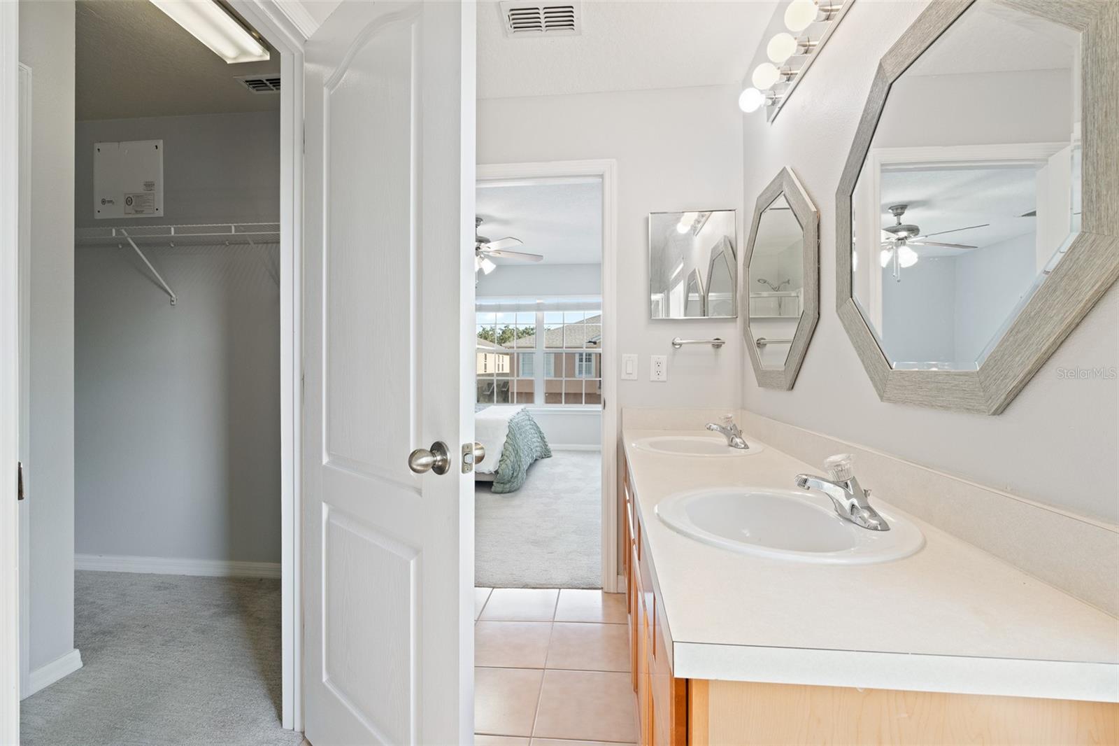 Image 30 of 44 For 4100 Orange Tree Court