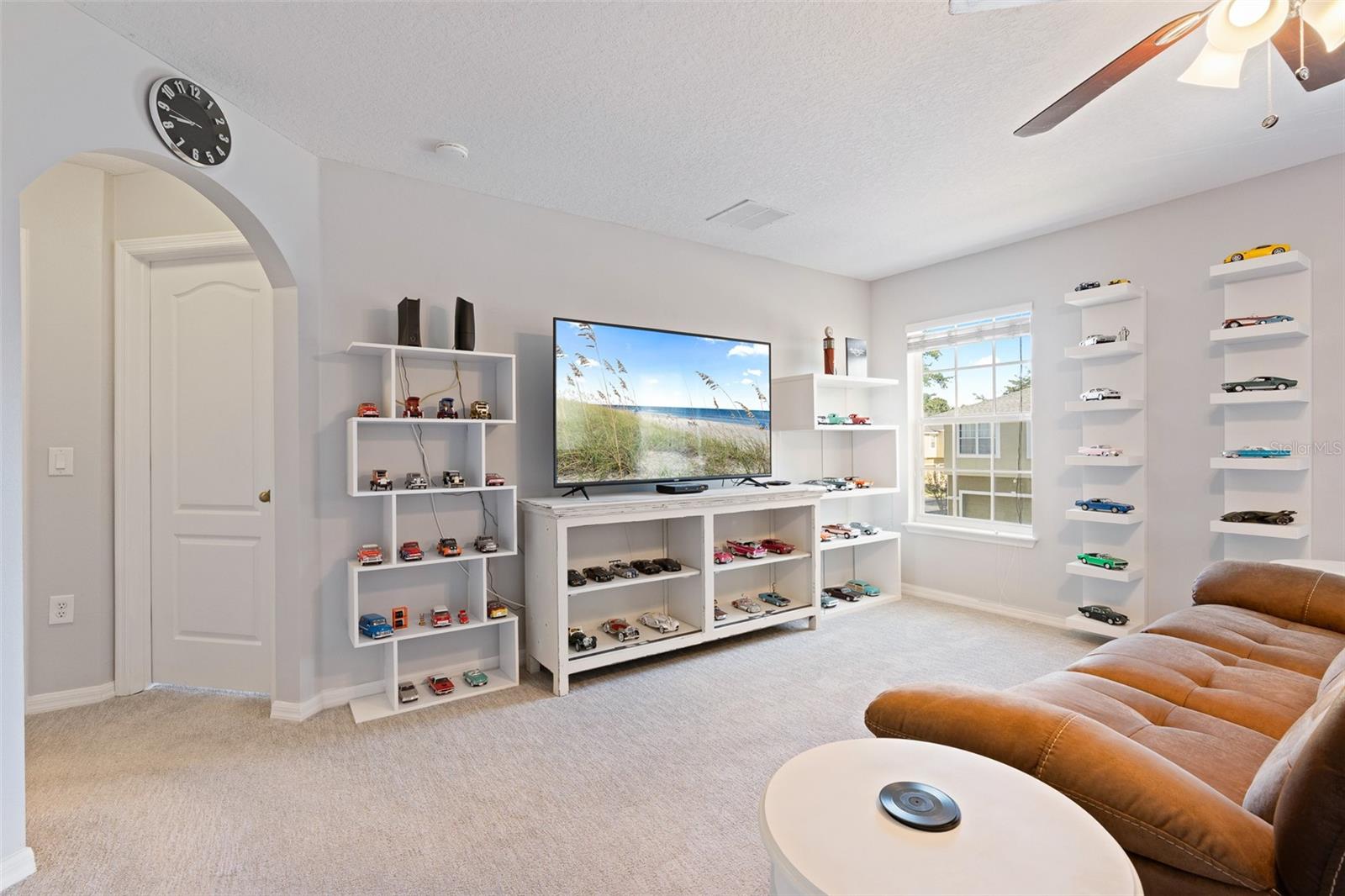 Image 8 of 44 For 4100 Orange Tree Court