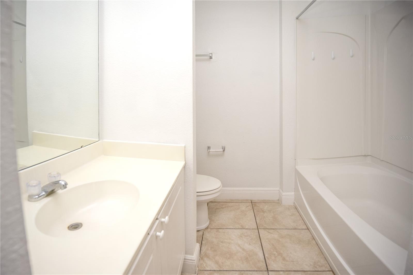 Image 9 of 13 For 2814 Club Cortile Circle A