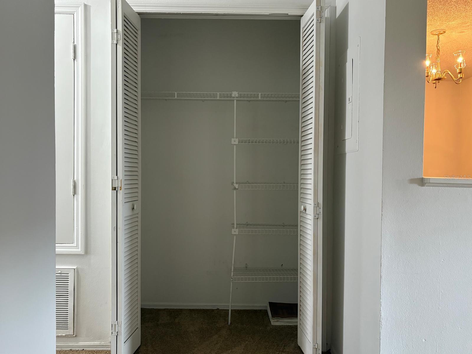 Image 10 of 15 For 4148 Pershing Pointe Place 7