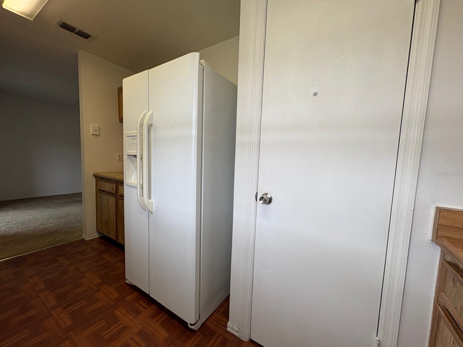 Image 8 of 15 For 4148 Pershing Pointe Place 7