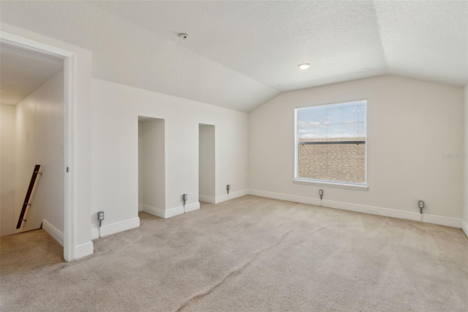 Image 17 of 26 For 10524 Ramblewood Road