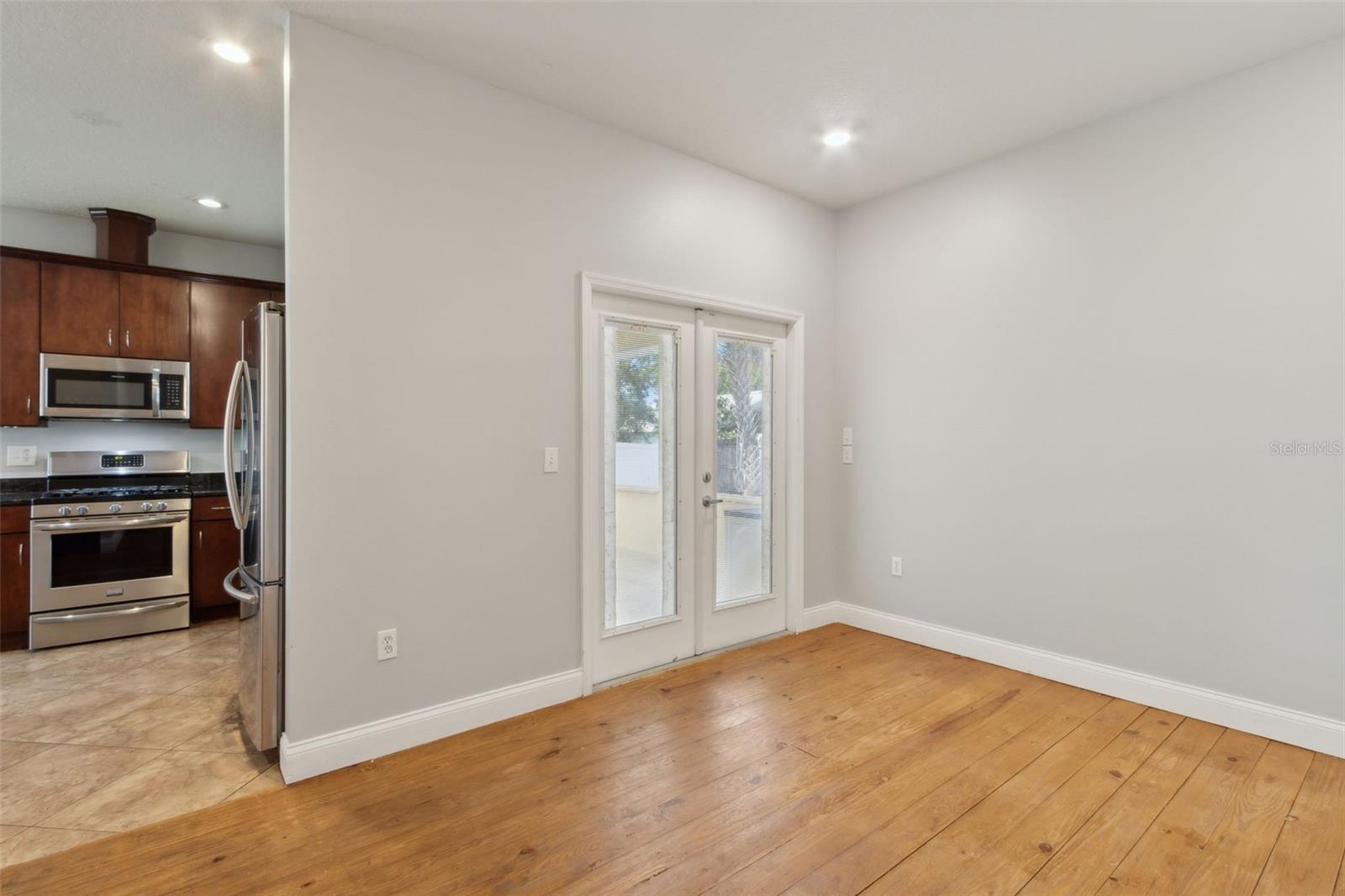 Image 8 of 26 For 10524 Ramblewood Road