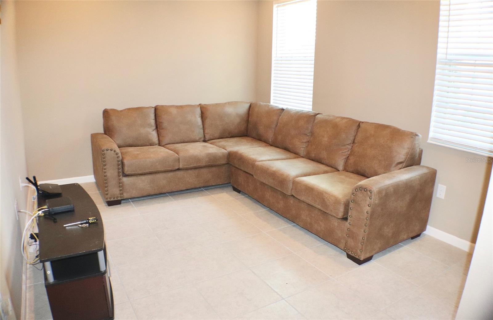 Image 2 of 14 For 536 Sapphire Drive